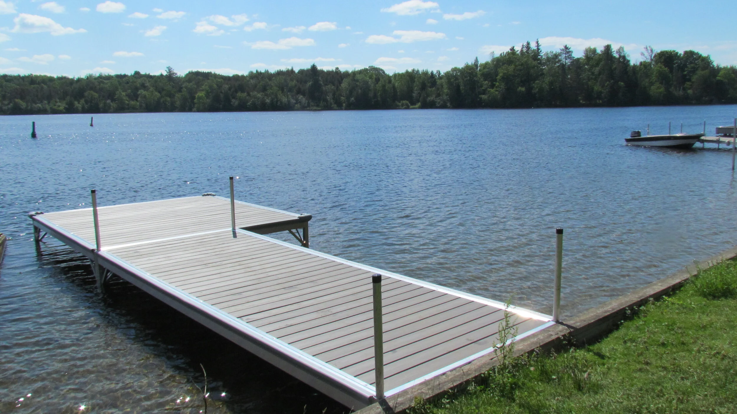 Interco - Pipe dock.JPG