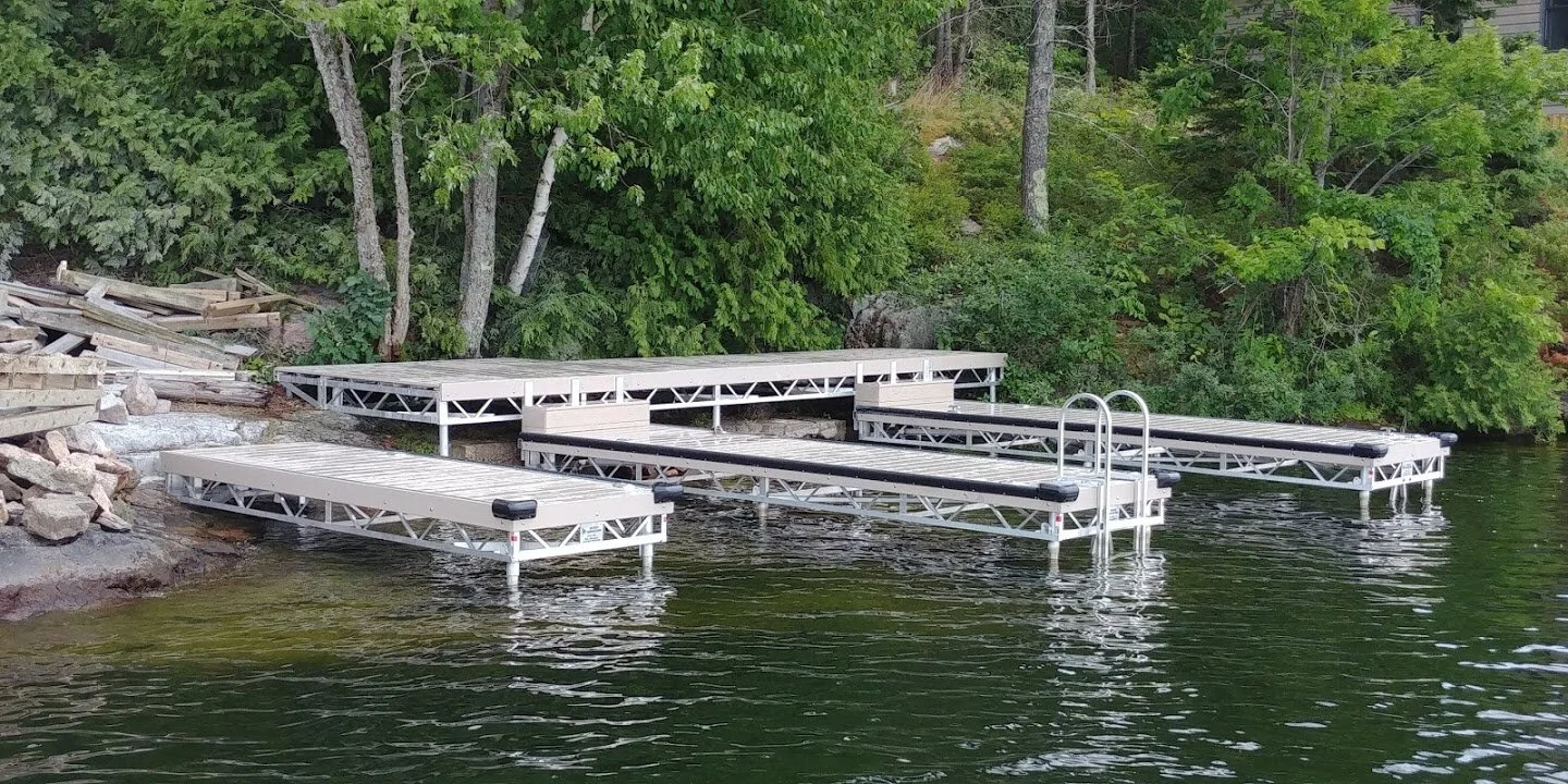 Interco Dock - Truss pipe dock .jpg