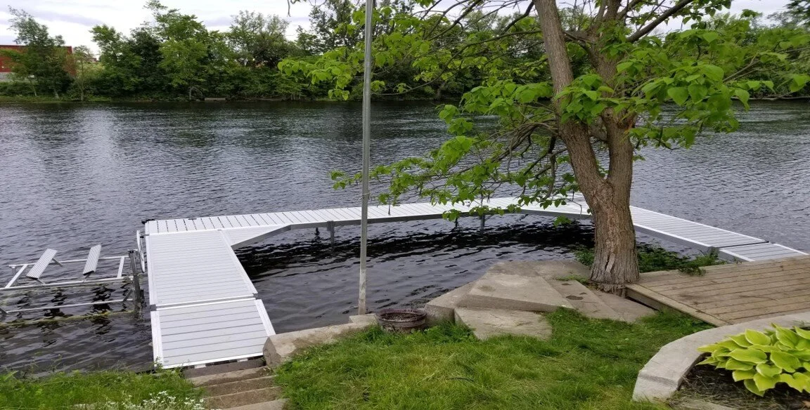 Interco dock and lift - pvc.jpg