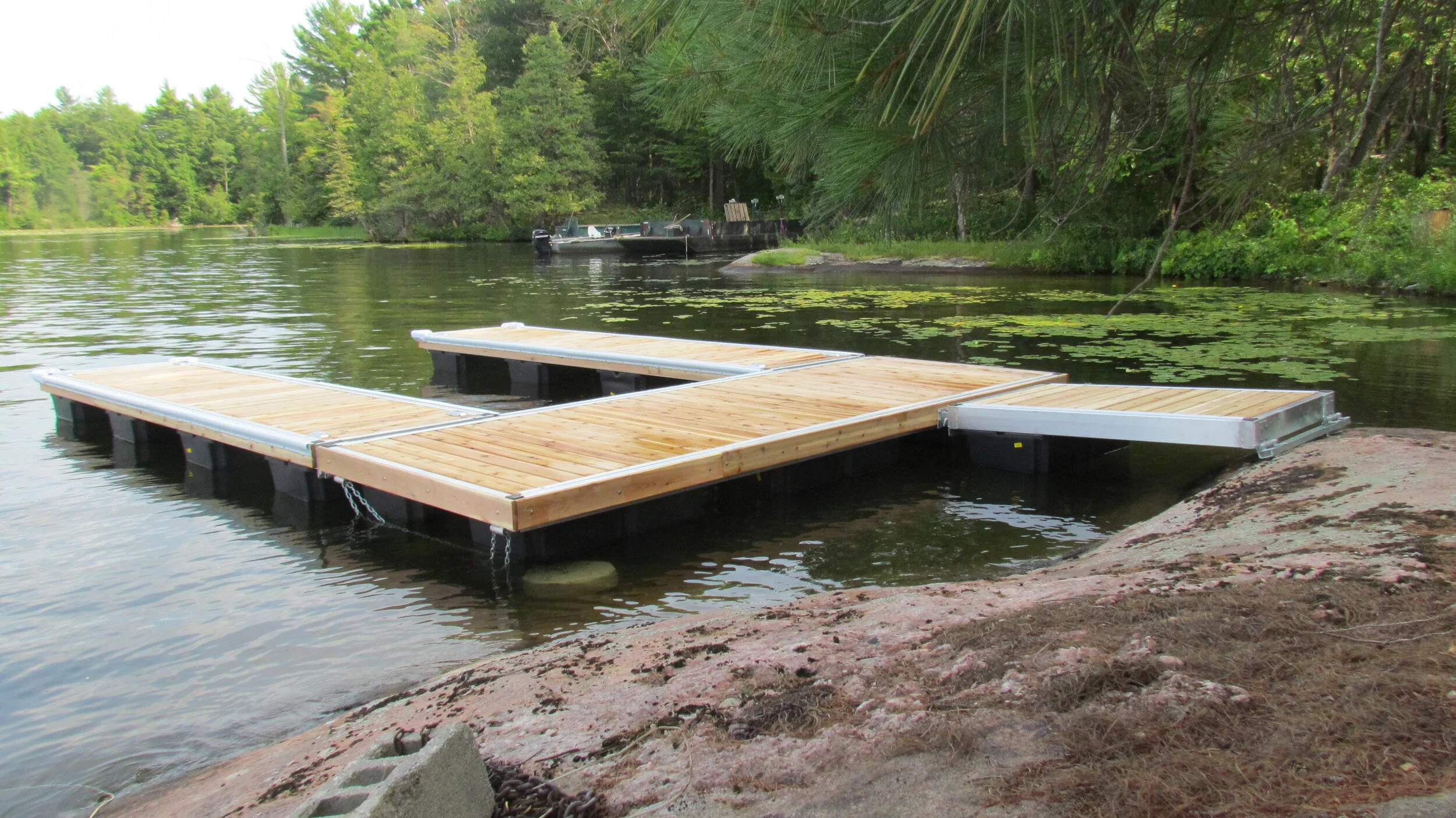 floating dock.JPG
