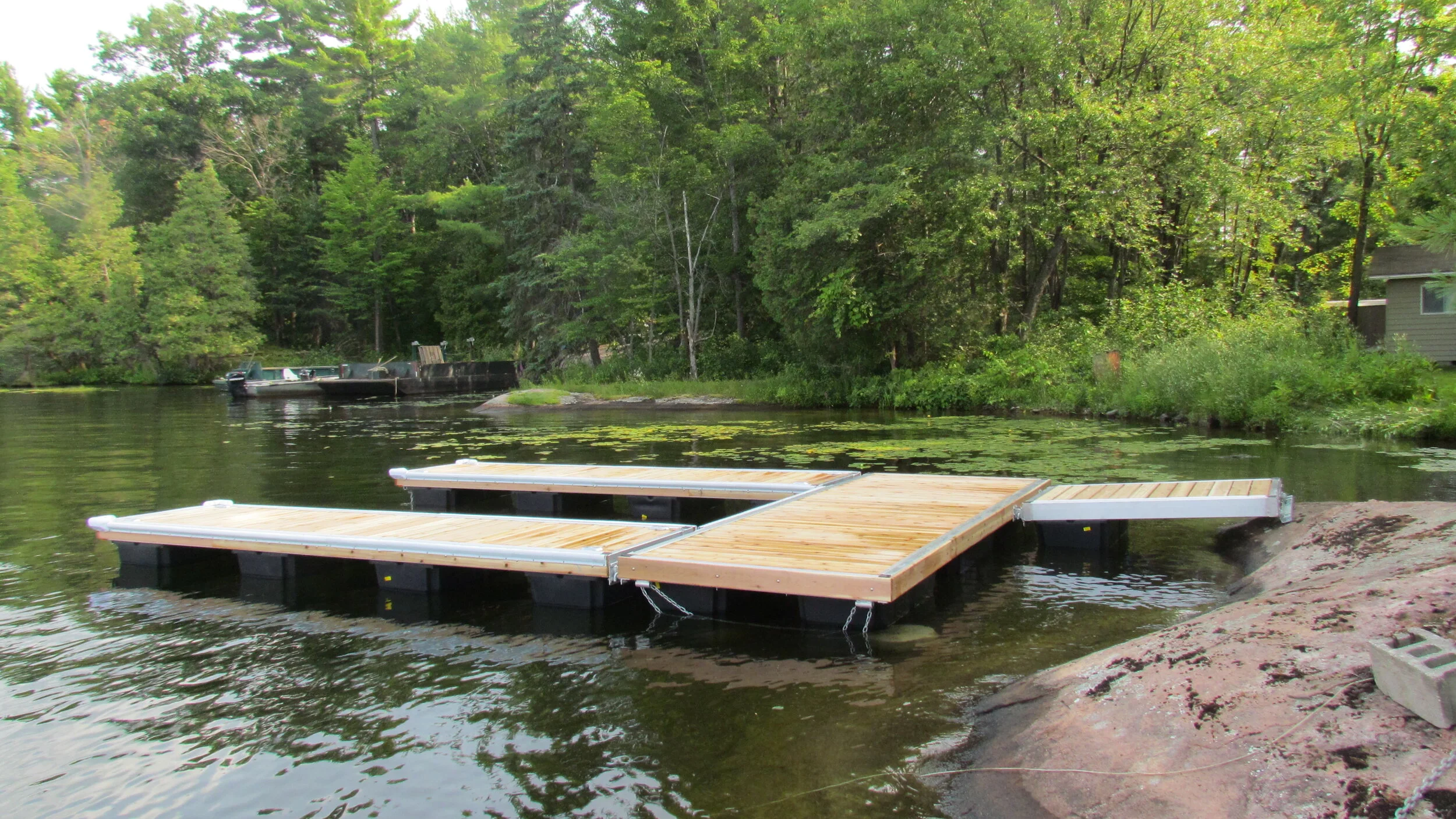 Interco - floating dock - Peterborough.JPG