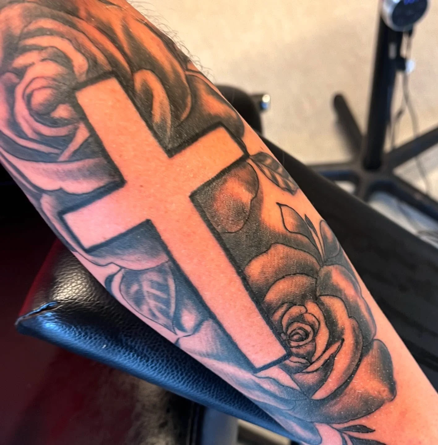 H&oslash;st, og fin tid &aring; tatovere seg p&aring;!

DM eller 46770800 for info/booking

#bl&aelig;kkcompagniet #hamar #norway #tatovering #tattoo #tattooed #tattoos  #ink  #insta #instagram  #love #blackwork #tattoogirl #inkedgirls #artist #art #