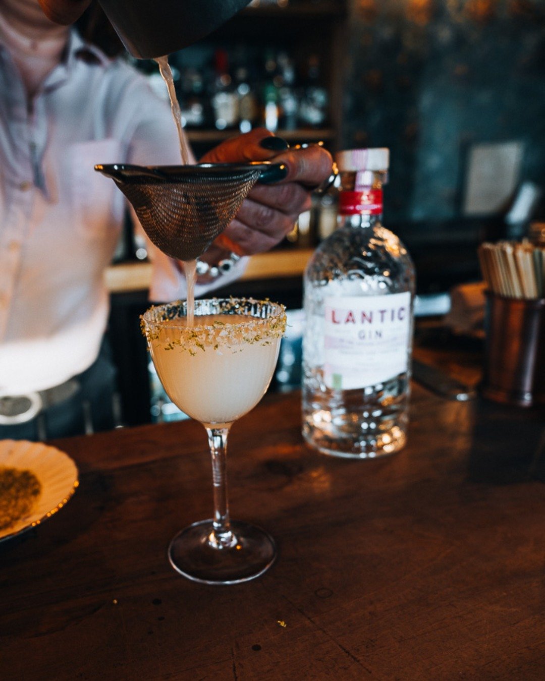 Enjoy a delicious Lantic Gin Cocktail at THE PIG-at Harlyn Bay🍸🐷

As winter fades and spring begins to emerge, THE PIG&rsquo;s talented bar team has created a 'Flavour of the Month' cocktail menu that embraces the changing seasons, using our wild-f