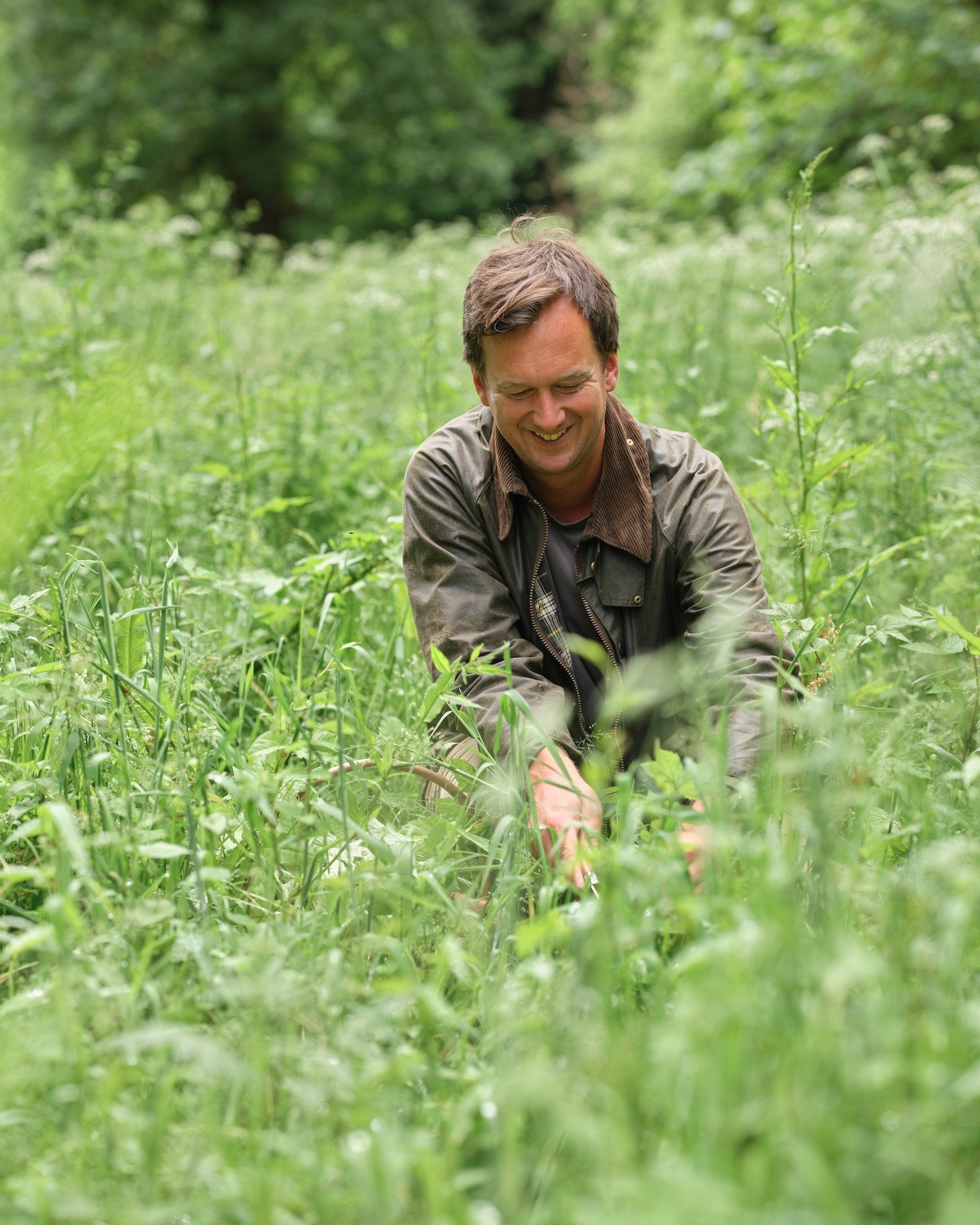 June brings the start of summer&rsquo;s wild bounty, and we&rsquo;re out there, gathering botanicals to craft our Summer Foraged Gin. 🌿

From the coastal paths to the hedgerows, every bottle captures the bright, sunlit flavours of the season. 

Righ