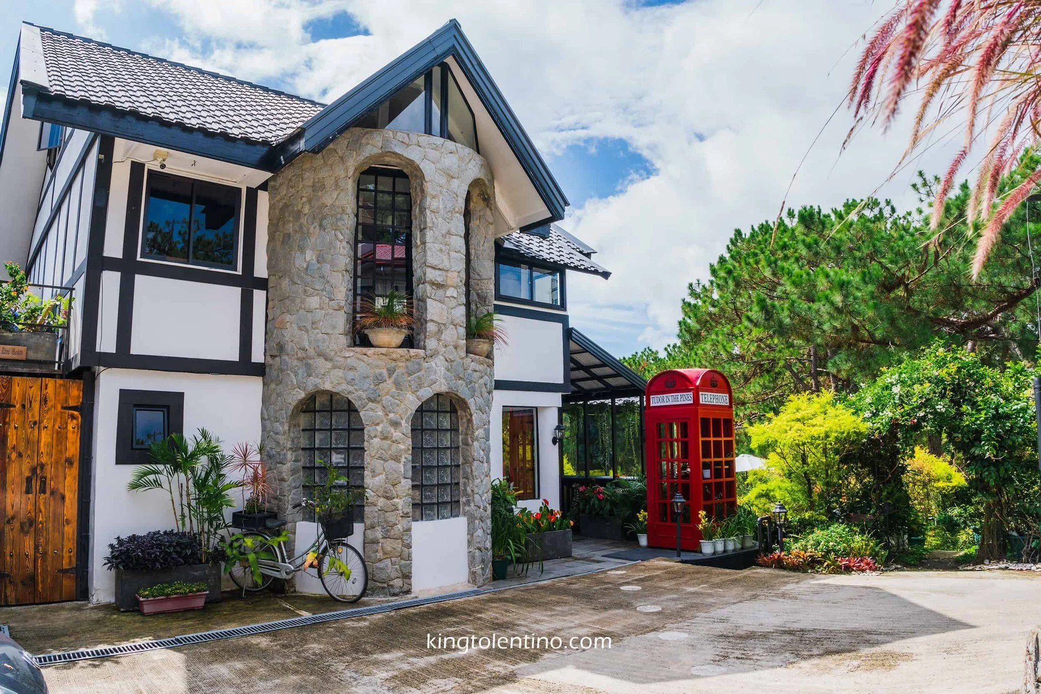 London-inspired Accommodation in Baguio City
https://www.kingtolentino.com/blog/tudor-pines
#TravelWithKingTolentino #KingTolentinoExplores #KingTolentinoTravels  #Baguio