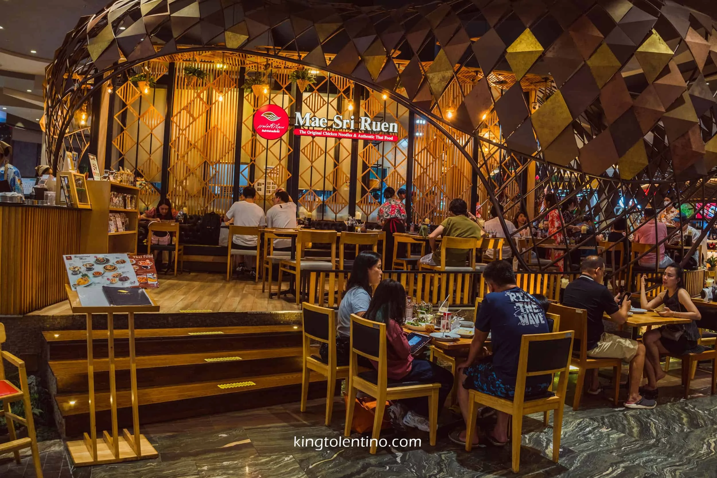 Mae Sri Ruen in Alangkarn