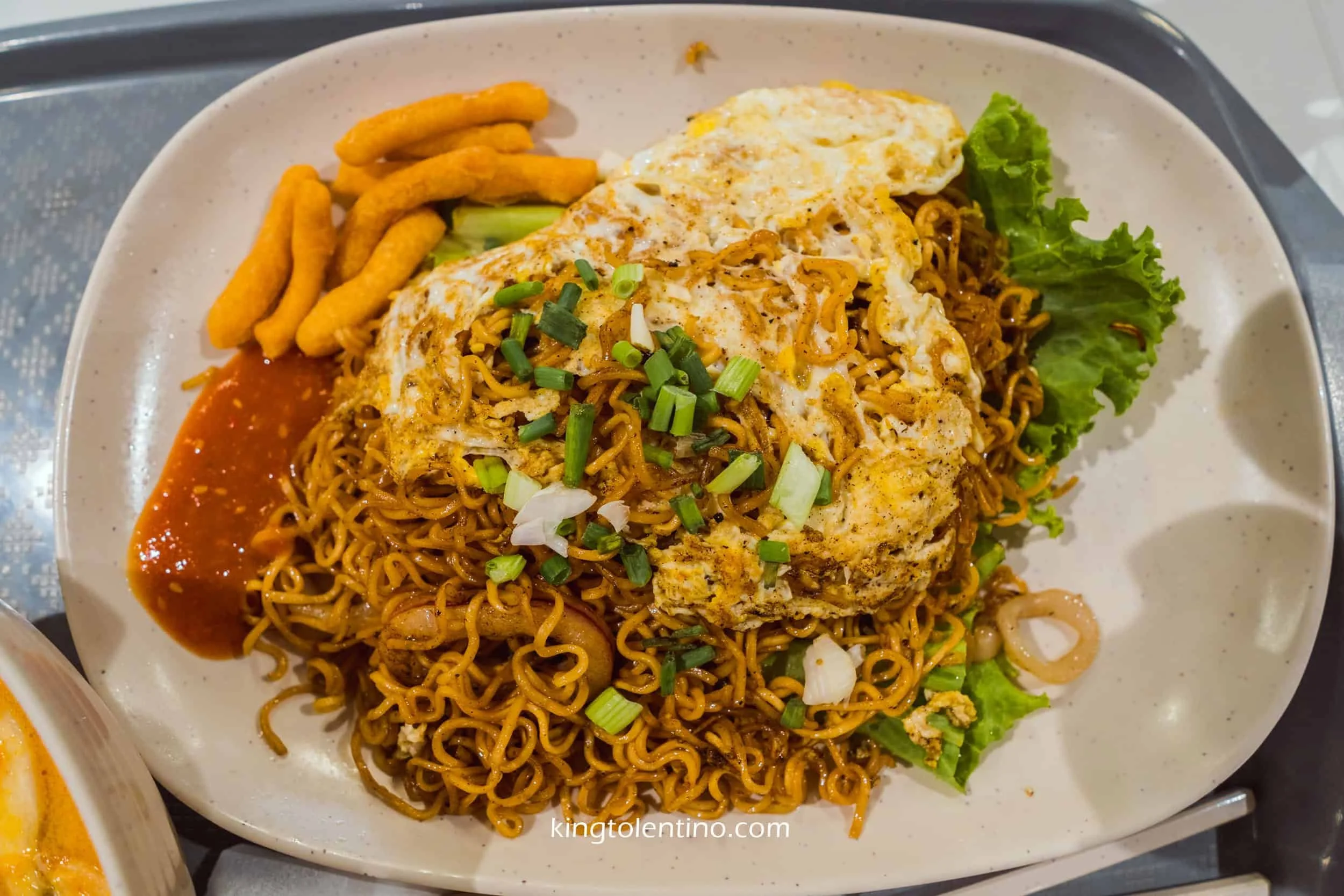 Peng Pochana Stir-Fried Noodles