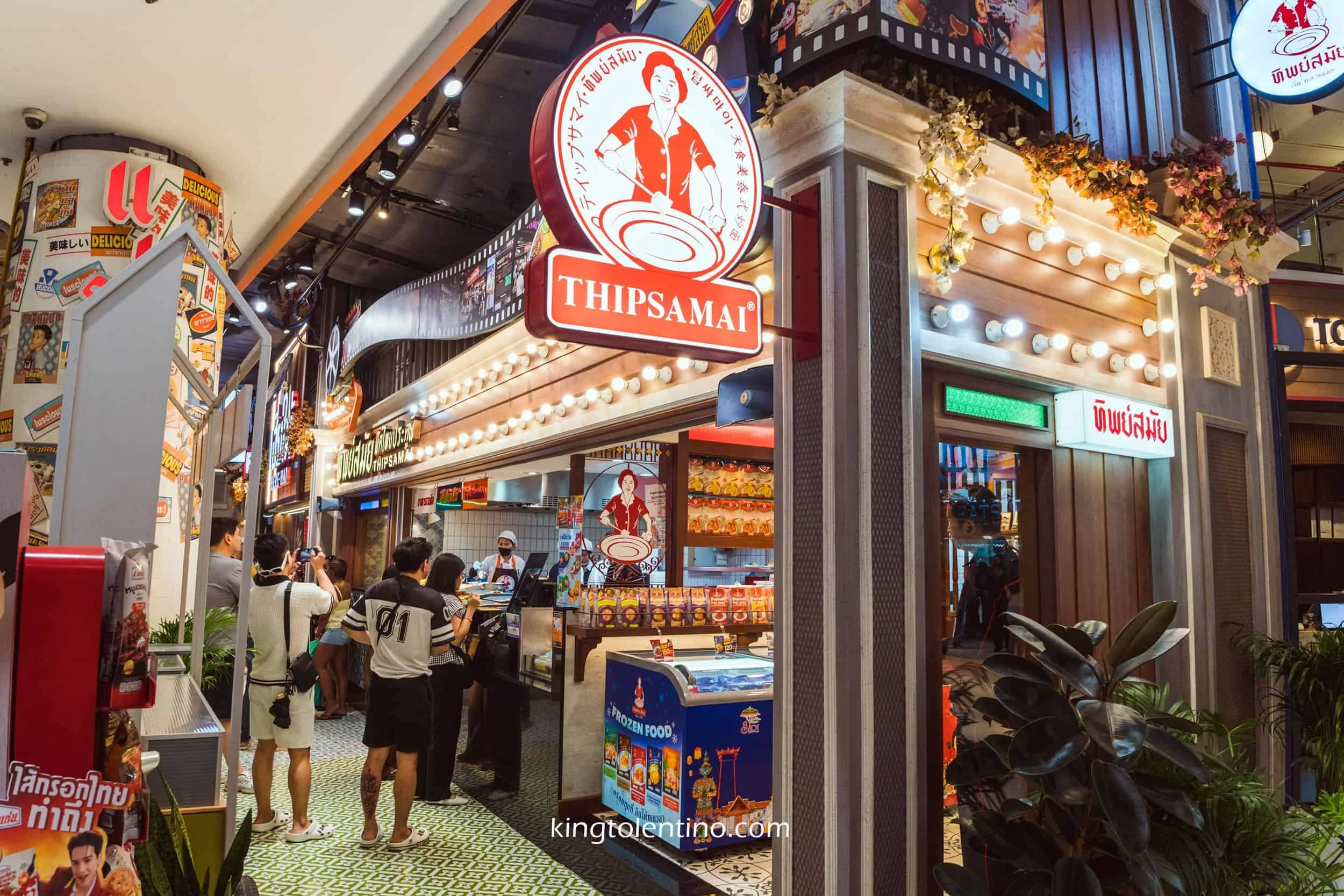 Thipsamai in Siam Paragon