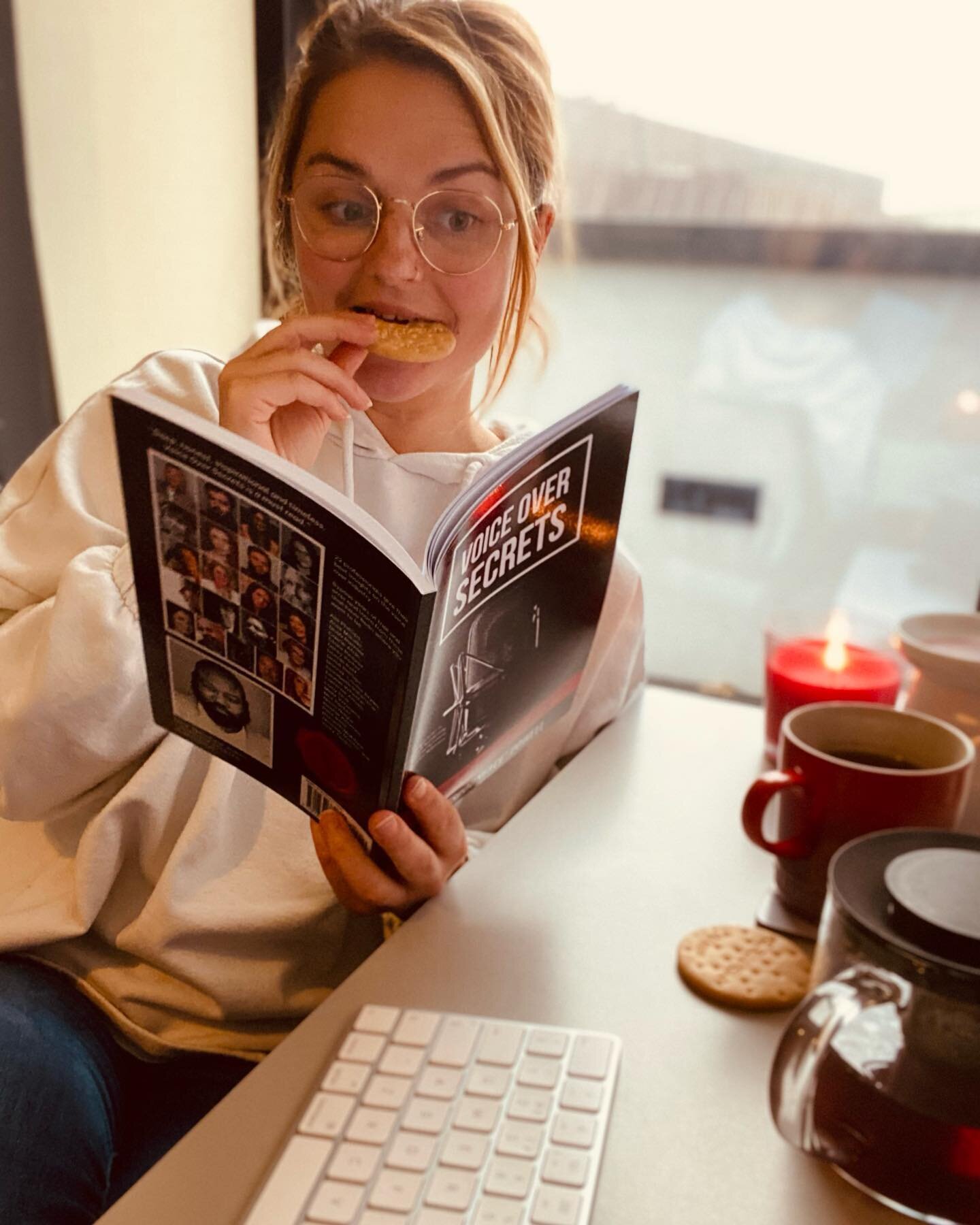📸 CANDID PHOTO ALERT 📸

Disclaimer: I promise I had no idea the camera was even there and these photos are in no way staged.

📖 My apologies for the book spam but it IS #WorldBookDay and our #NumberOneBestSeller arrived in the post today!

I am so