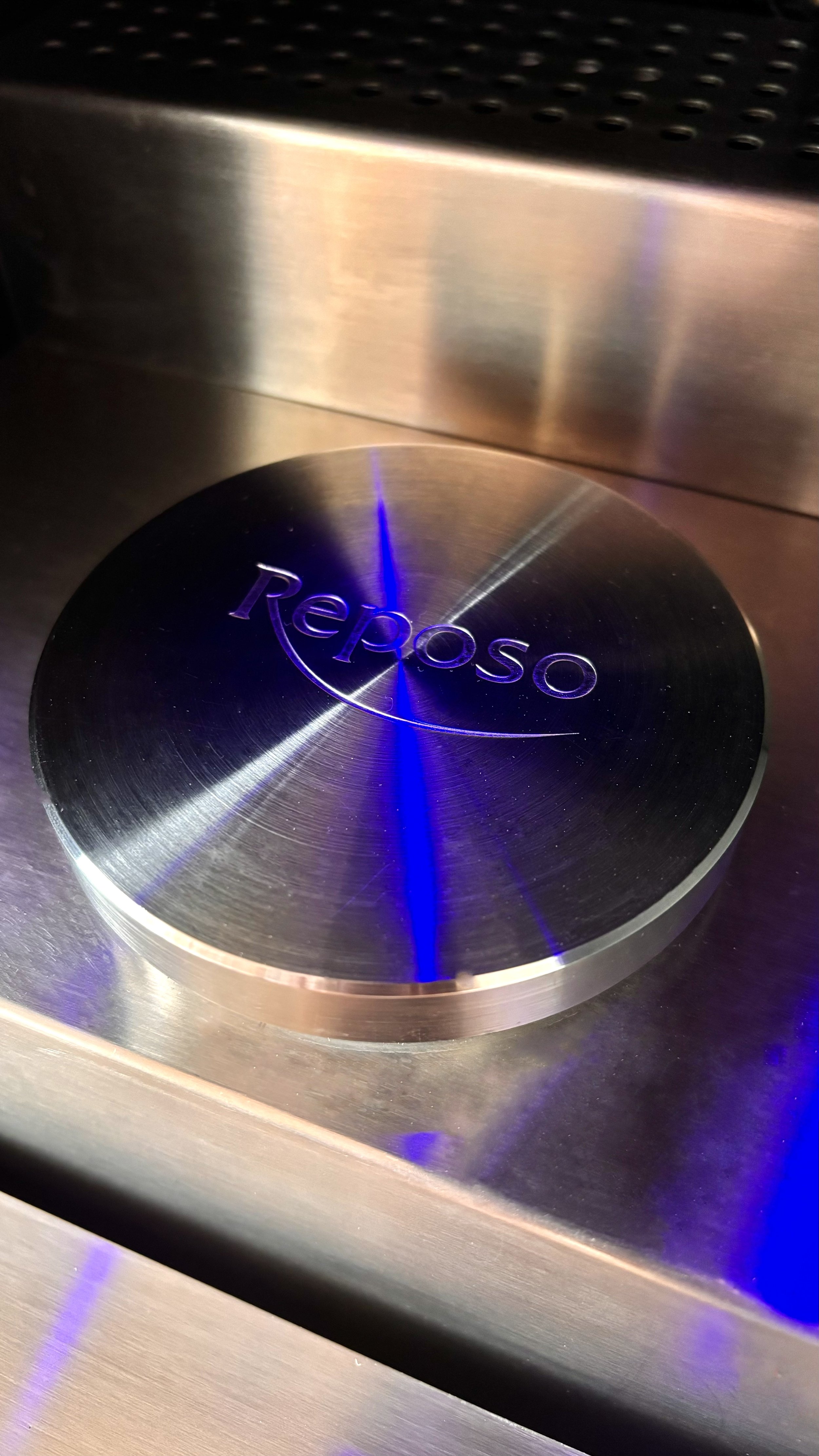 Reposo steel tank