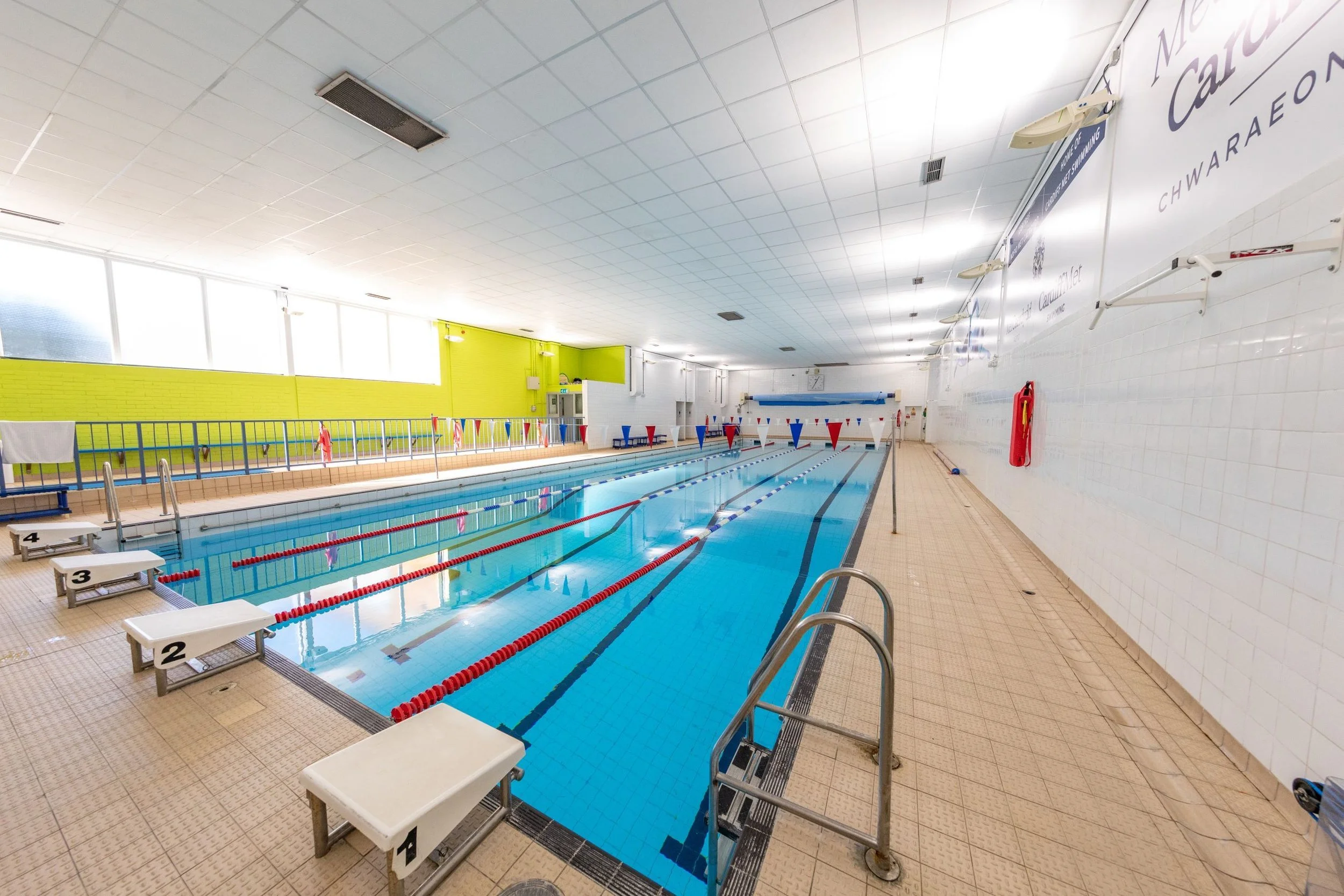 swimming_poolCM2CK3.jpg