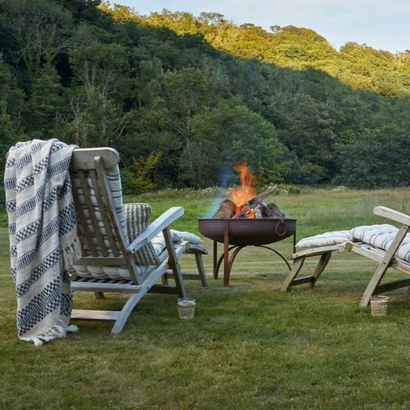 Kalami-blanket-outdoor.webp