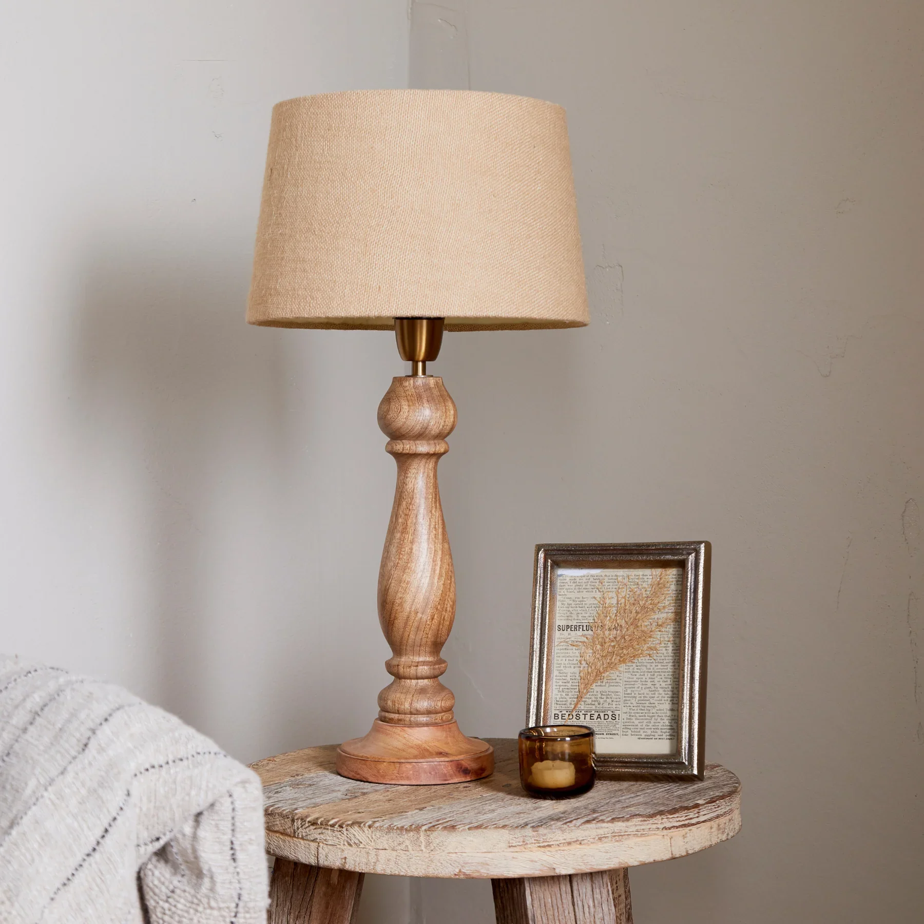 NKUKU USHA MANGO WOOD LAMP
