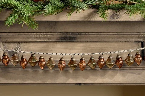 NKUKU EKITI BAUBLE GARLAND - ANTIQUE GOLD & RUST