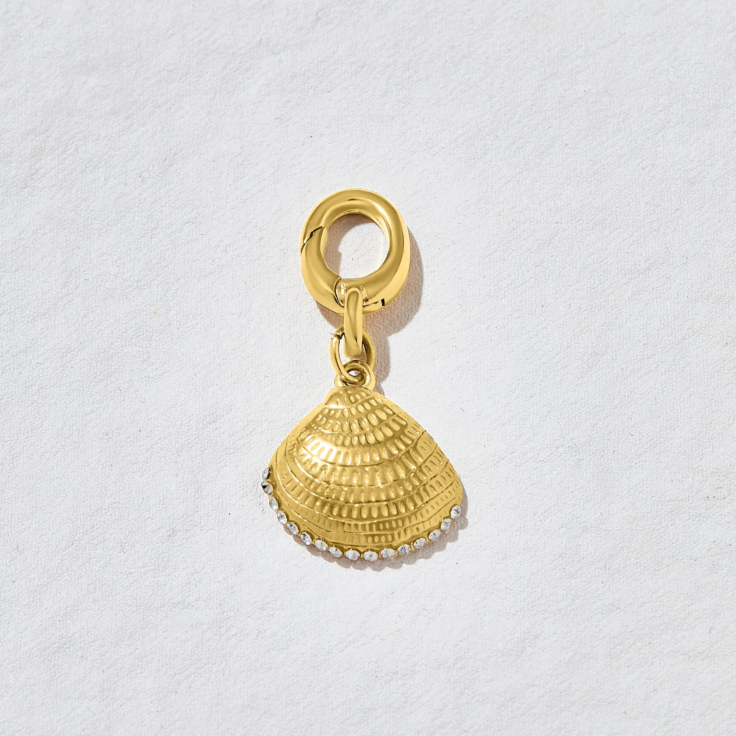 ASHIANA SPLASH DELMAR CLAM GOLD CHARM