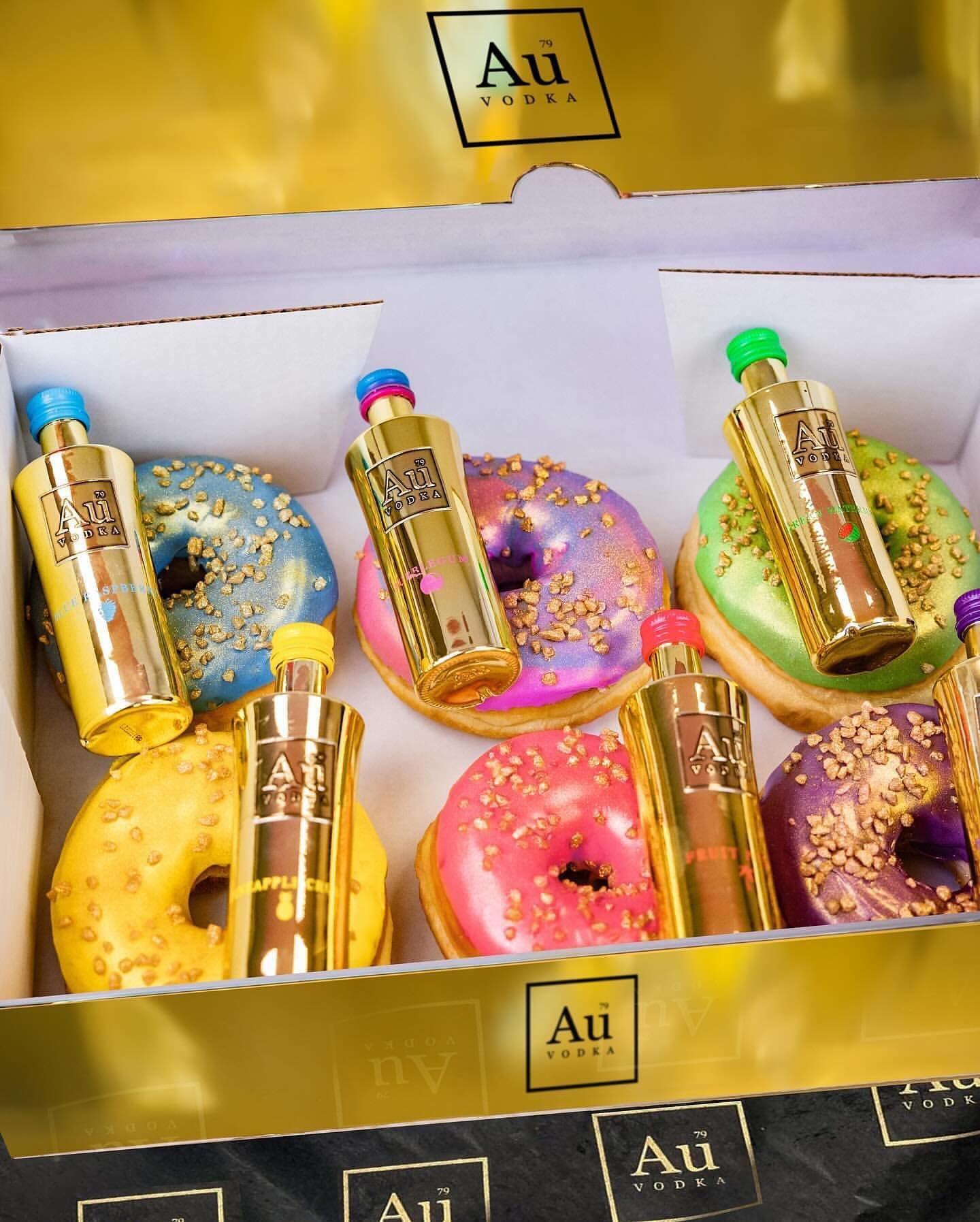 Au Vodka Infused Donuts 🍩🤯 You fancy some new donuts? @dunkin.switzerland 👀 These are 10/10🤤
#auvodka

#auvodkaswitzerland #donuts #dunkindonuts #vodka #dessert #switzerland #donutsofinstagram #donutslover #pleasedrinkresponsibly