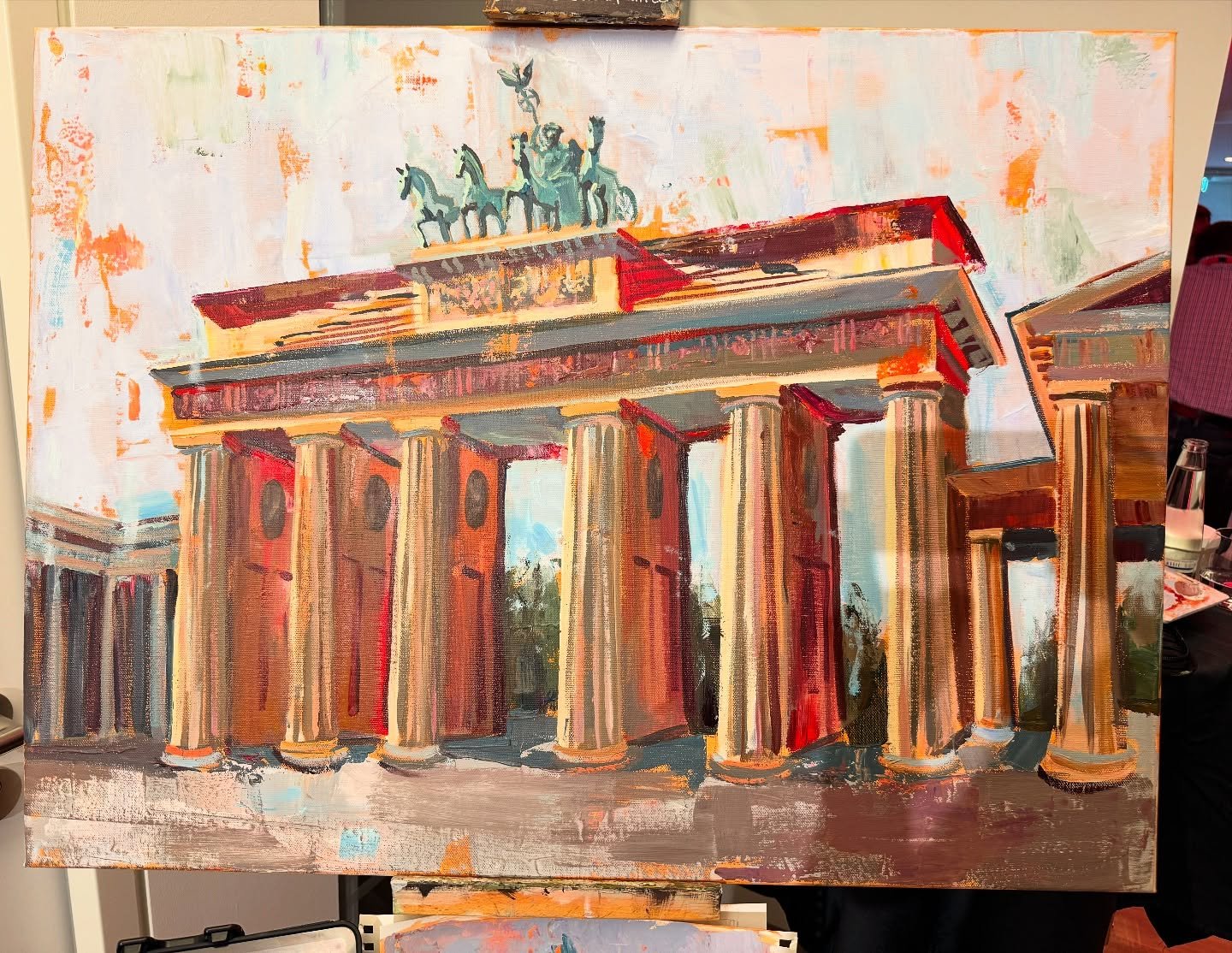 Live gemalt und beendet auf einer Filialer&ouml;ffnung f&uuml;r eine neue Filiale in Berlin. 
Das war das erste Bild, das ich vor Ort fertig gemalt habe. 💪🏼 Ich hatte es aber vorskizziert. 

60x80 cm

#eventpainter #kunst #livepainter #livemalerein