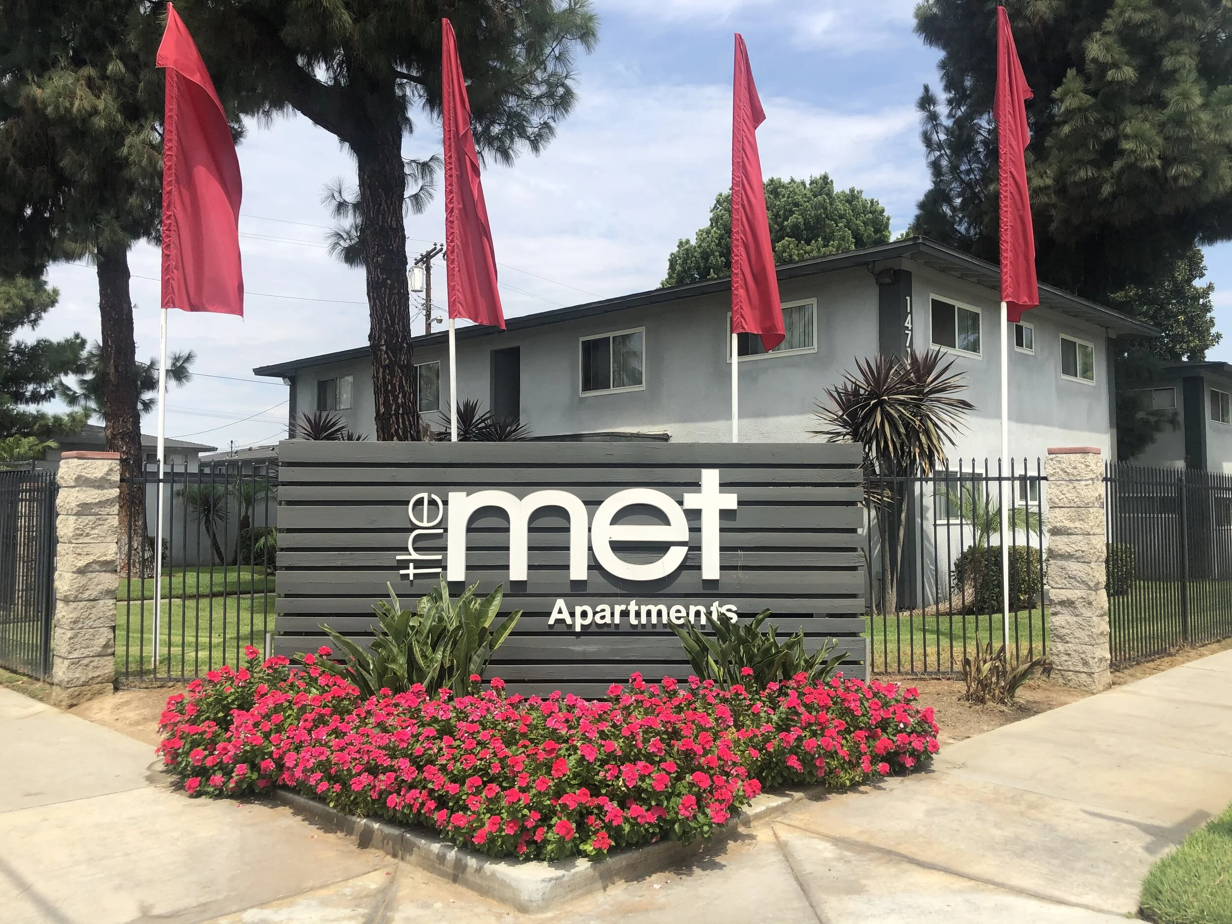 The Met apartments gated community 
