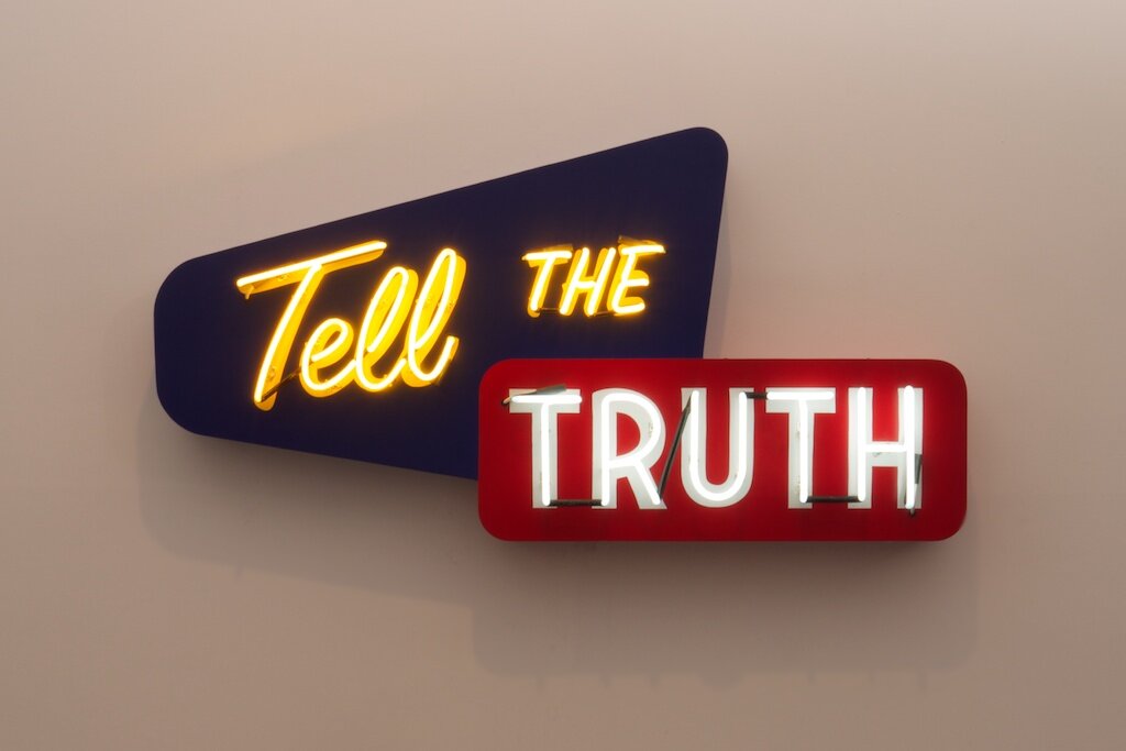  Tell The Truth, Aluminum, neon, enamel, electronics, software, 30 x 59 x 7.25, inches, Edition of 3, 2012 