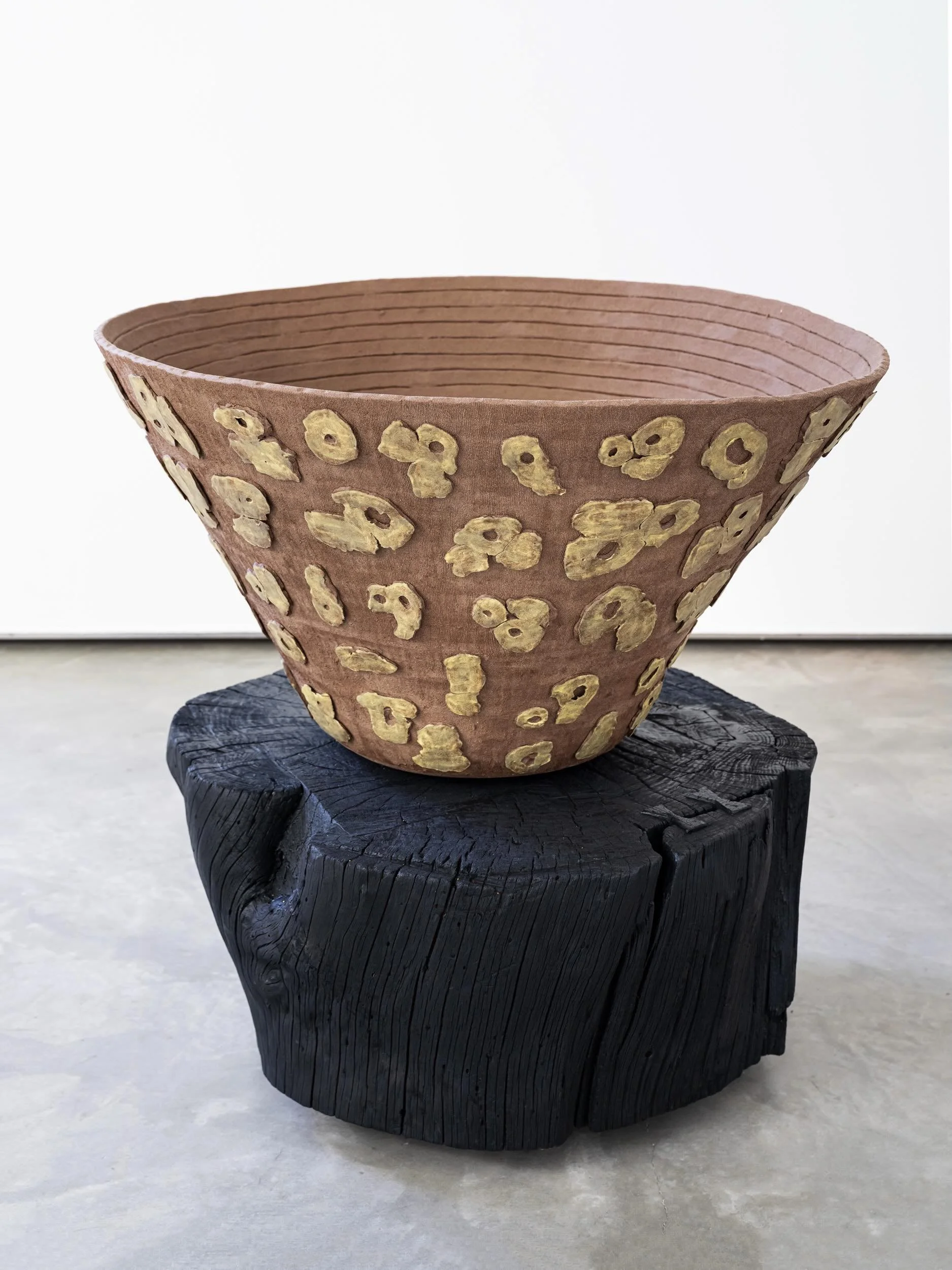 &lsquo;Loosely knit&rsquo;
Handbuilt stoneware 
25 x 40&rdquo;

We Must Imagine it 
Institute of Contemporary Art San Diego @icasandiego 
Curated by @mel.meagher @unfold.projects 
Exhibition 01

Installation photos by Philipp Scholz Rittermann @phili
