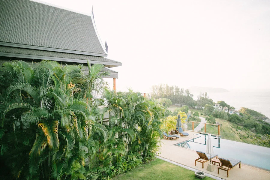 saya-photography-wedding-gold-sparkling-photographer-villa-aye-phuket-6.jpg