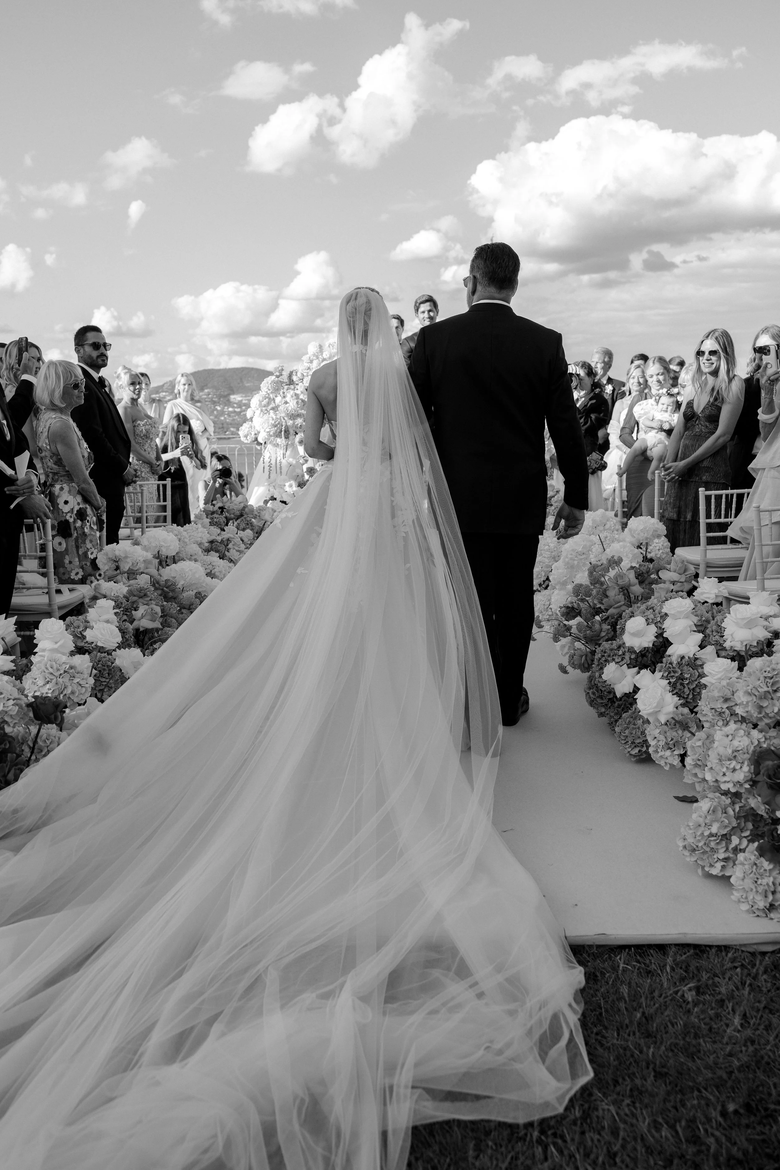 Lindsey & Charlie Wedding (preview)-123.jpg