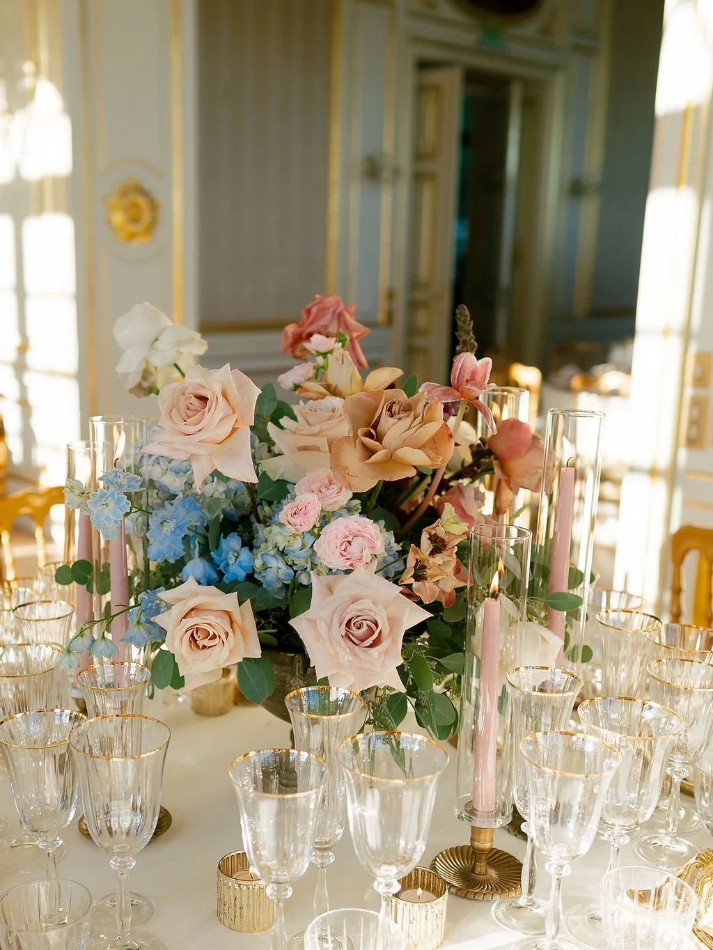 Lucy_Munoz_photography_chateau_st_georges_France_wedding_receptiondetail-24.jpg