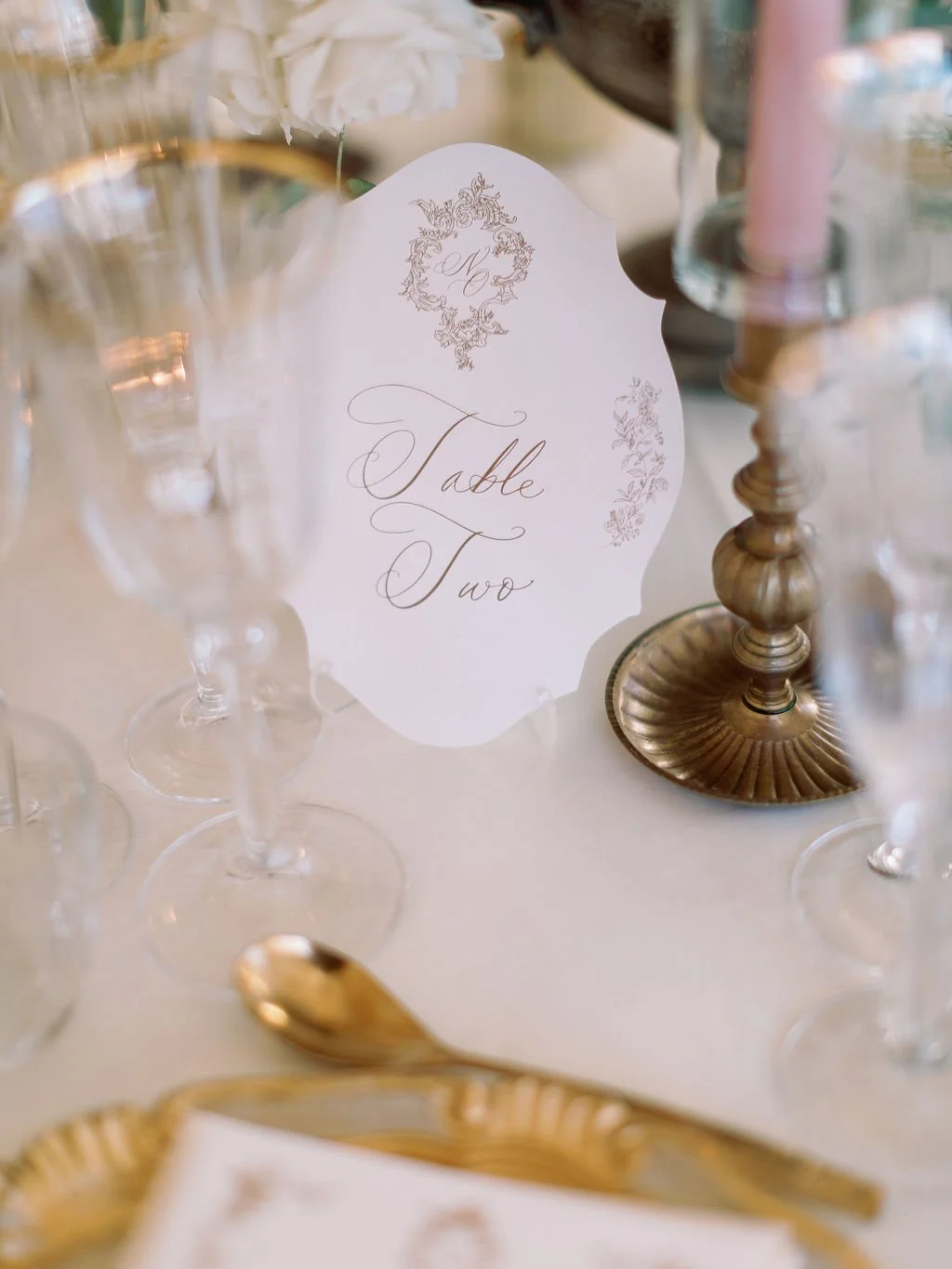 Lucy_Munoz_photography_chateau_st_georges_France_wedding_receptiondetail-63.jpg