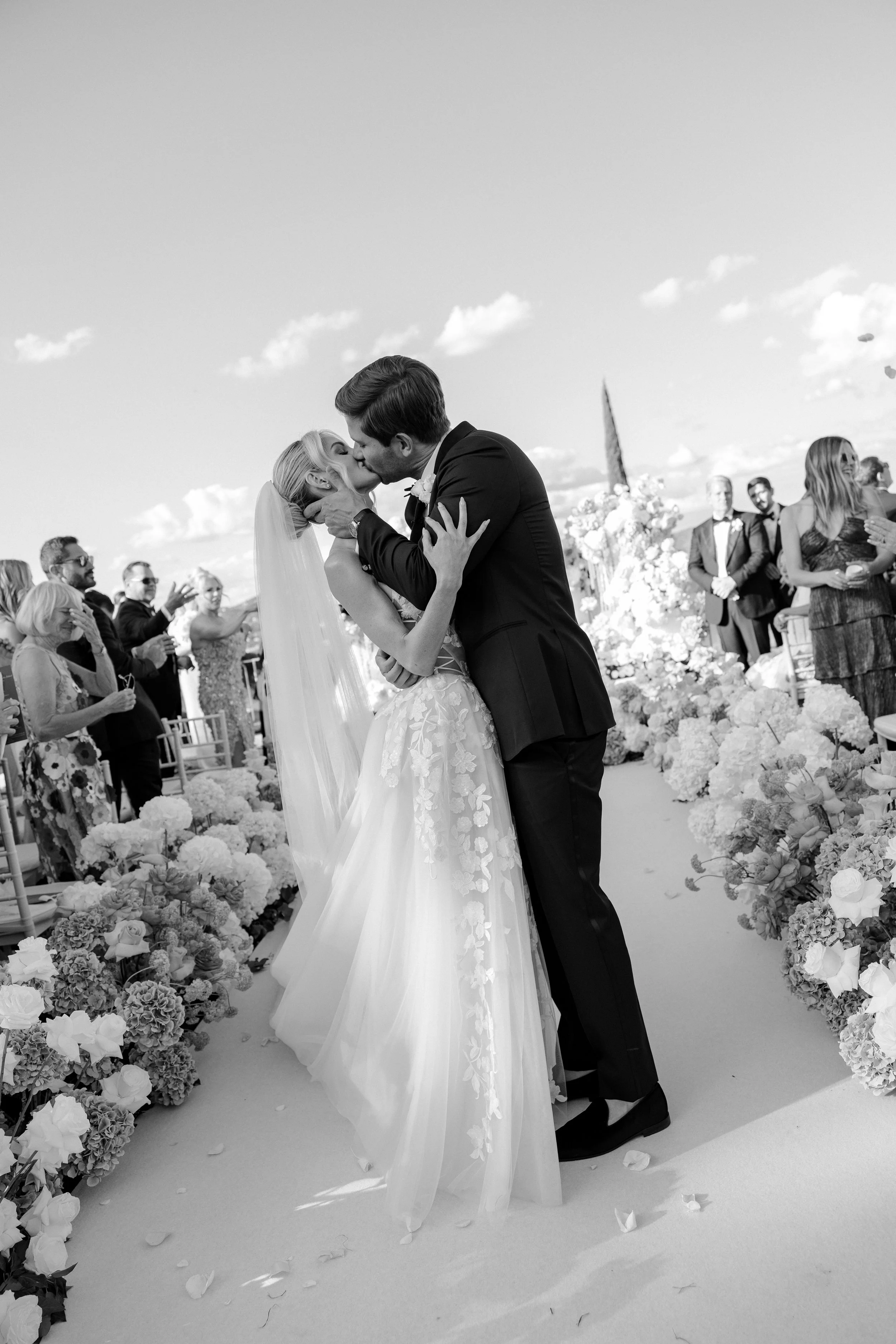 Lindsey & Charlie Wedding (preview)-138.jpg