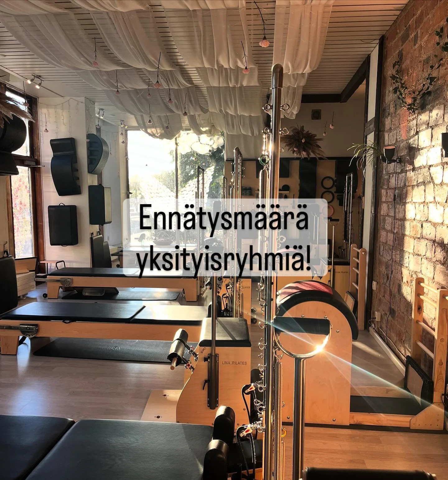 Jos haluat kokeilla laitepilates kerran tai useamman kerran tai  varata oma vakkari vuoro työyhteisölle, kavereille tai perheelle ota yhteyttä spostitse tai laita YV. Ryhmä voi olla 1-18 henkilöä. Silloin kun on isompi r