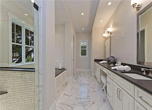 Master Bath.jpg