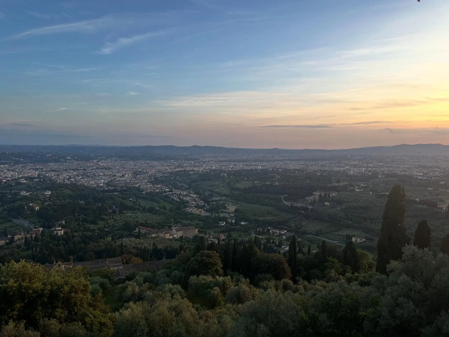 Blessed to be here. When I surrender to her - Fiesole - she breathes through me. Her hills, her beauty, her stillness moves me deeply&hellip; 

#sergiosarkis