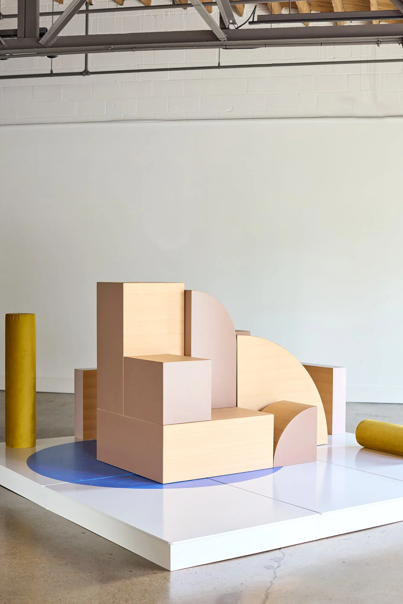 scutlptural seating0051 1.JPG