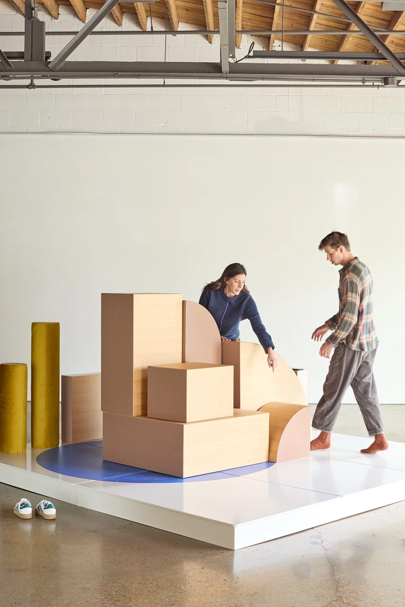 scutlptural seating0024.JPG