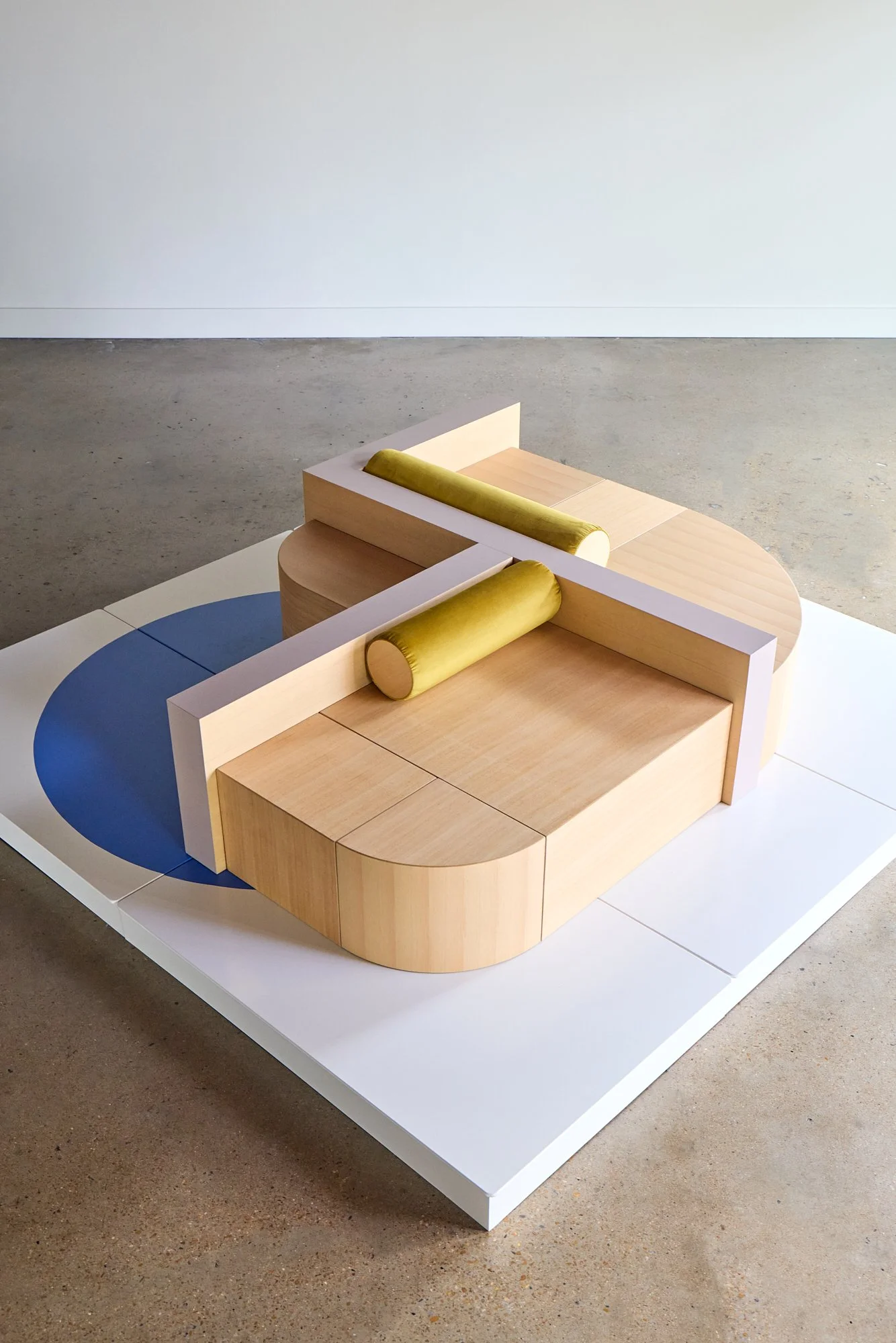 scutlptural seating0099.JPG