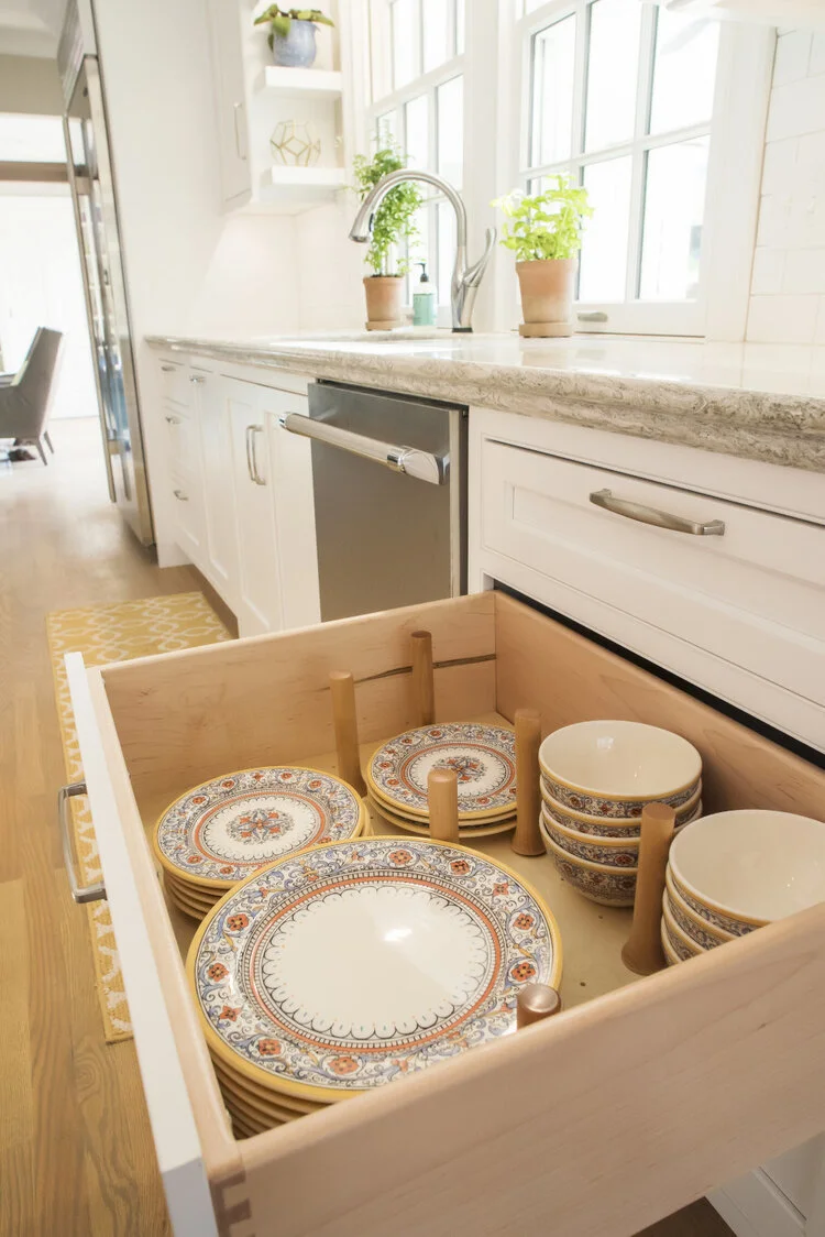 best online kitchen cabinets on Cherokee Blvd Cabry Design