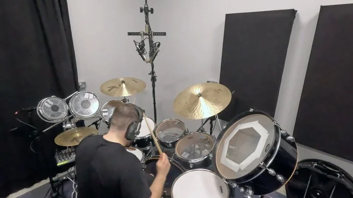 When I moved into the new space earlier in the year I had some fun throwing up all of the drums I had laying around.

Here&rsquo;s some bits of me messing around with sounds and trying to figure out how to play more than a one up one down kit 🥴

Bon