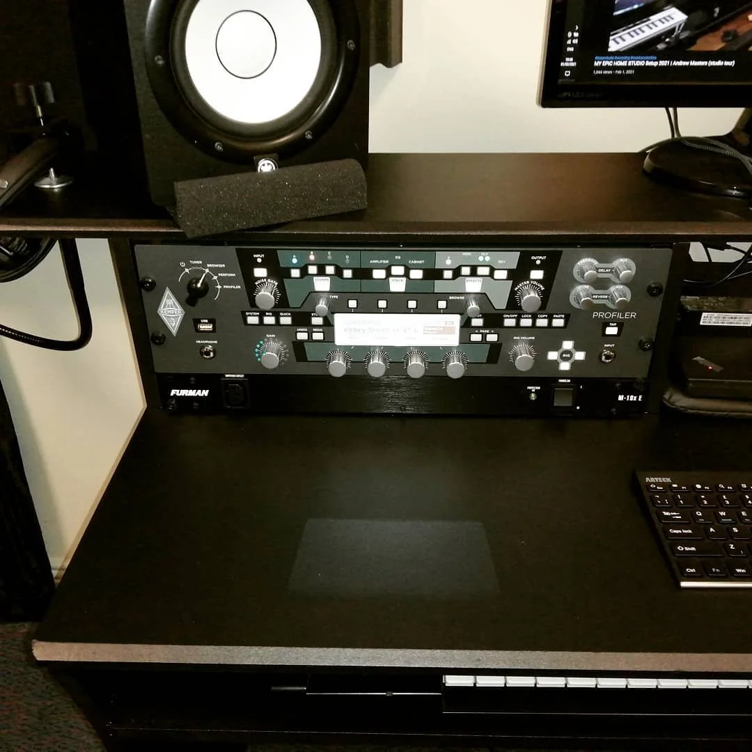 That's one of the empty slots on the desk filled!

I've had the @kemperamps_official Rack Modeller for about a month now and have been getting to know it at home. It's an incredible sounding unit with such a wide scope of tones on offer - I'm blown a