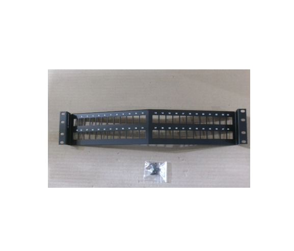 PATCH PANEL TECHCHOICE CAT6 DE 48 PUERTOS ANGULAR - ORTRONICS