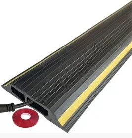 CANALETA DE HULE PARA PISO FLEXIBLE (CANALETA)5.8FT