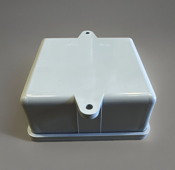 CAJA DE CONEXIONES 5X5X2 COLOR GRIS