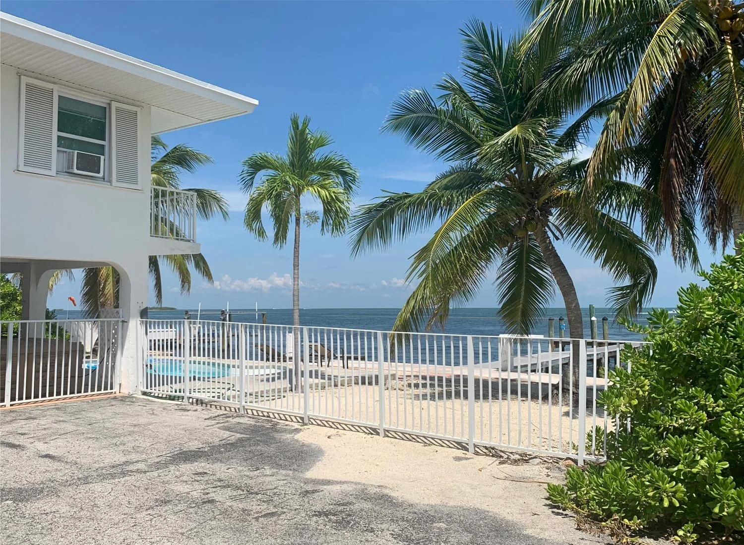 Tropical — Dolphin Vacation Rentals