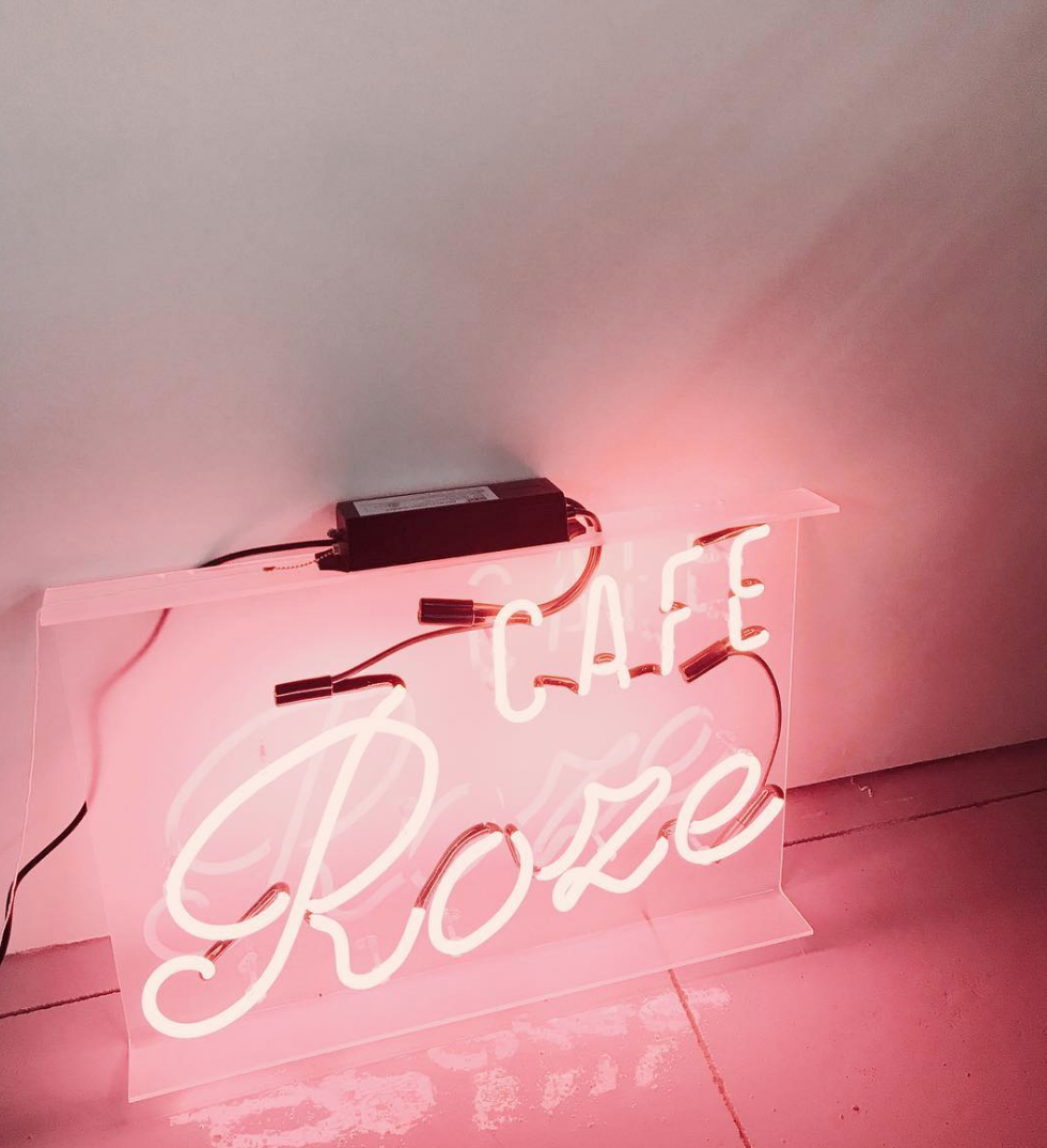 cafe roze.png