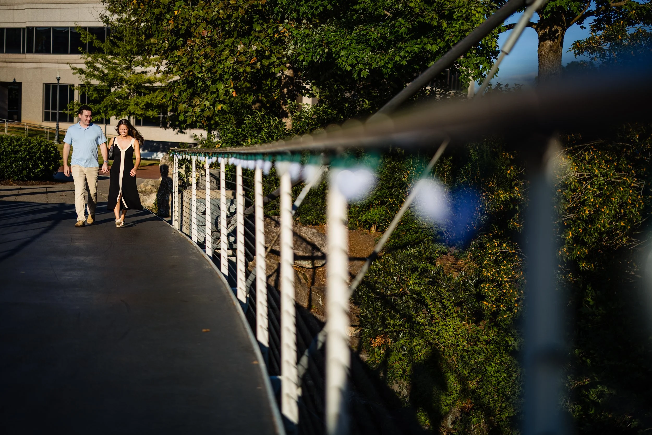 wallace-amy-liberty-bridge-engagement-photos.jpg 