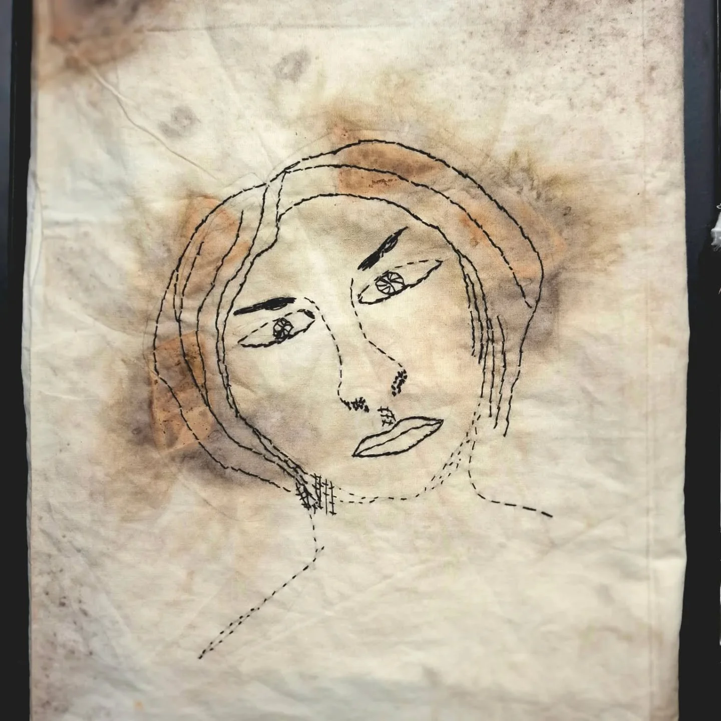 @naarmtextilecollective exhibition. 'We make' - I feel very close to this woman who sews cheap goods like pillows in China. I make with fabric and bindings she has handled. 🪡 
I collect labels she's sewn in for K Mart, Target, Tontine and Sheridan.
