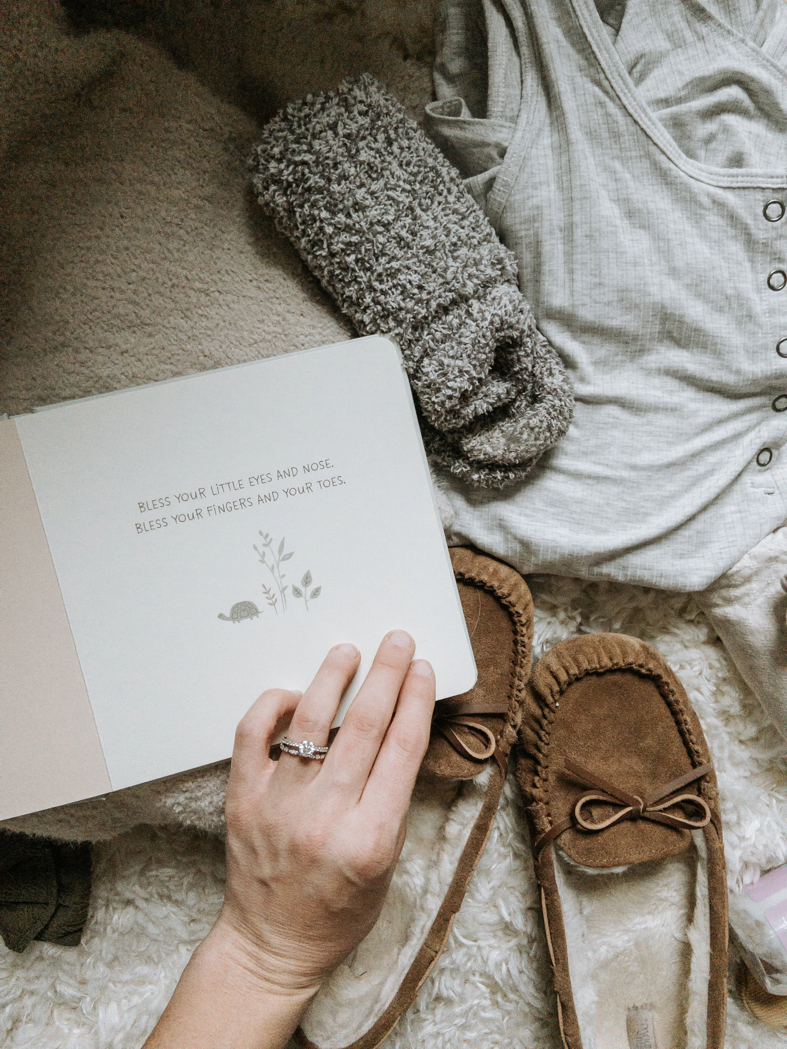 Cincinnati Newborn Photographer _ Cincinnati Fresh 48 Photography _ What's in My Hospital Bag _ Cincinnati Newborn Photography-04.jpg