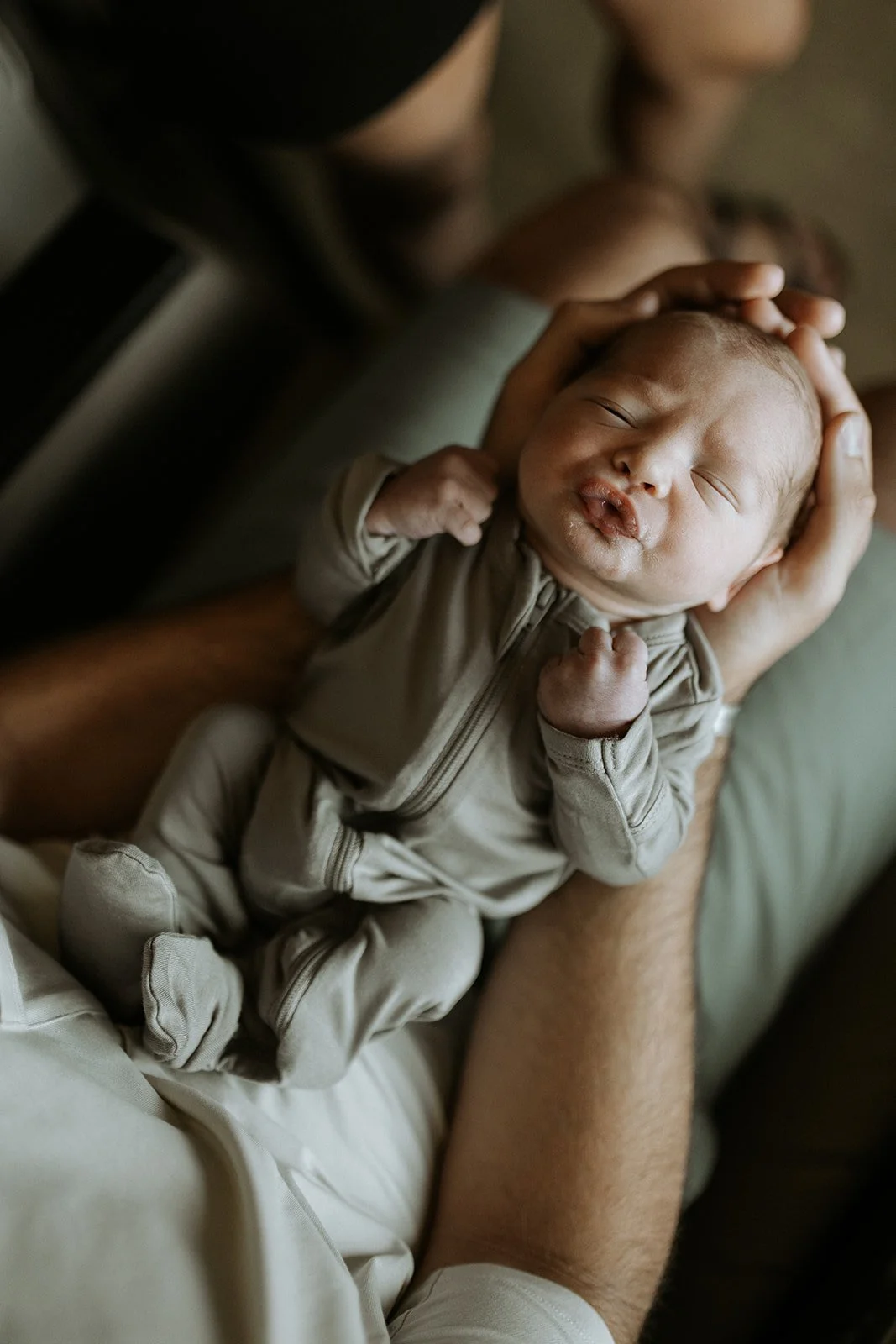 Cincinnati-Newborn-Photgrapher-How to Prepare for your Fresh 48 session-9.jpg