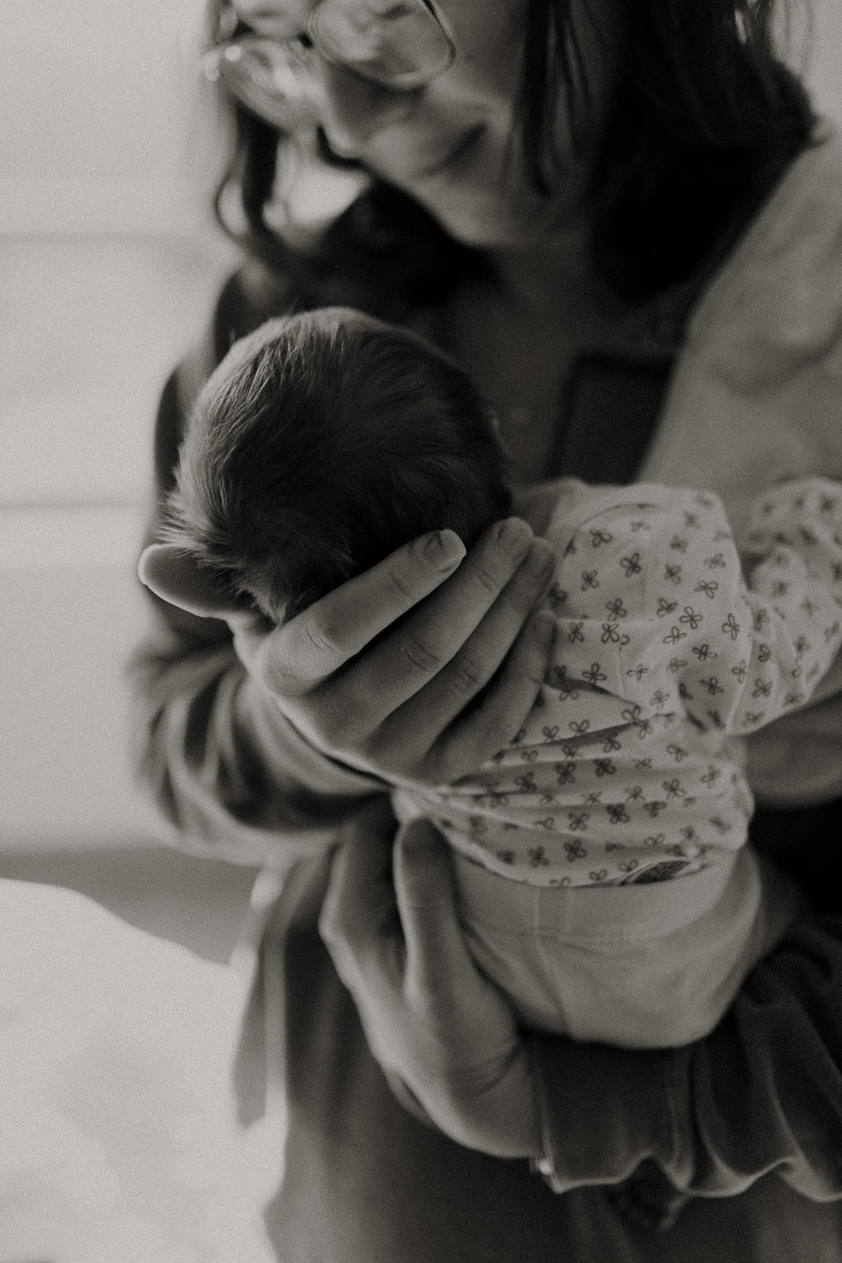 Cincinnati Newborn Photographer - Cincinnati Fresh 48 Photographer - Mercy Anderson Hospital Newborn Photography-1.jpg