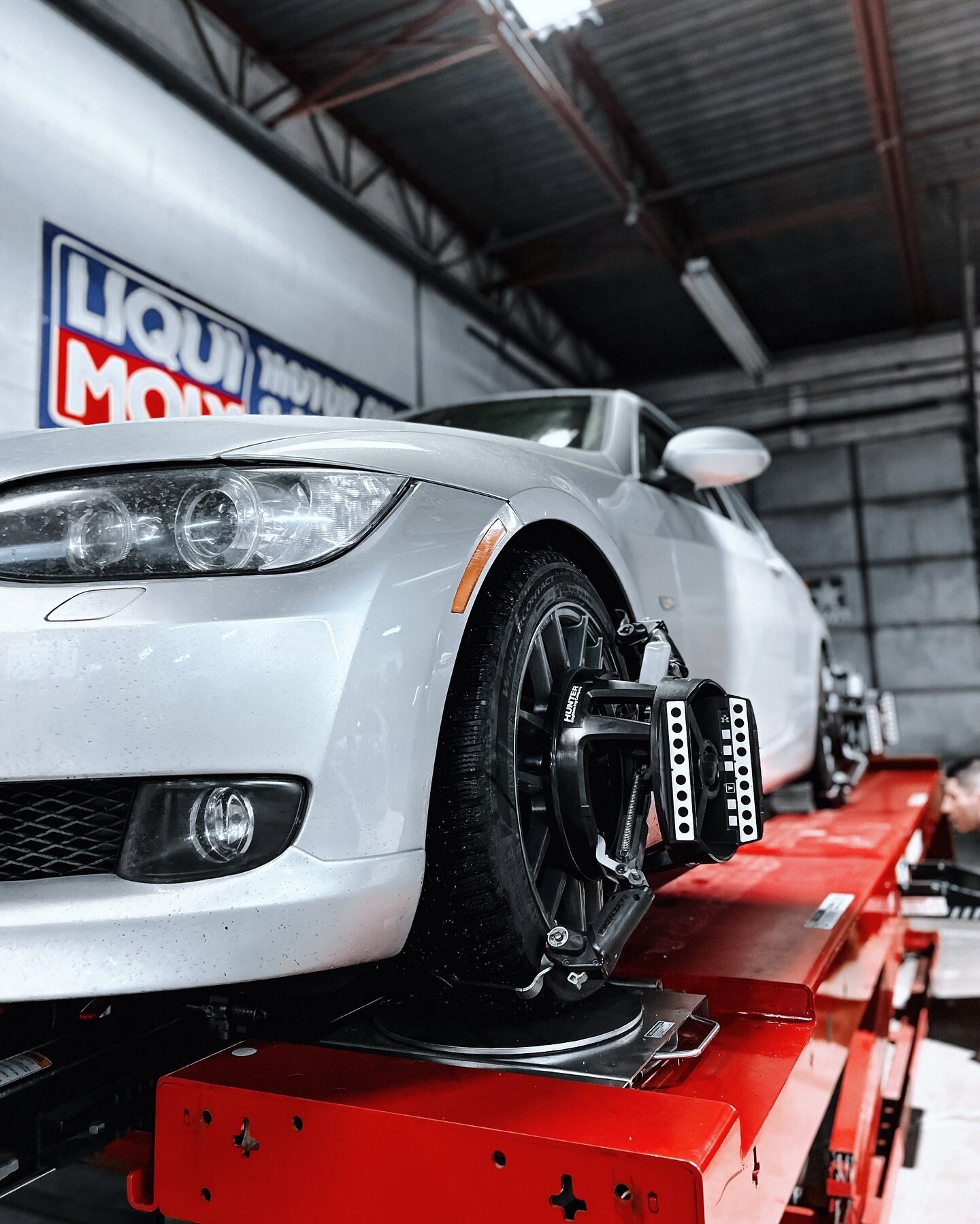Our @hunterengineering precision alignment rack getting put to good use! 🏁

From Precise alignments, to corner balances and more, We offer a wide range of services to fit all of your needs from your daily commute driving to high performance track dr