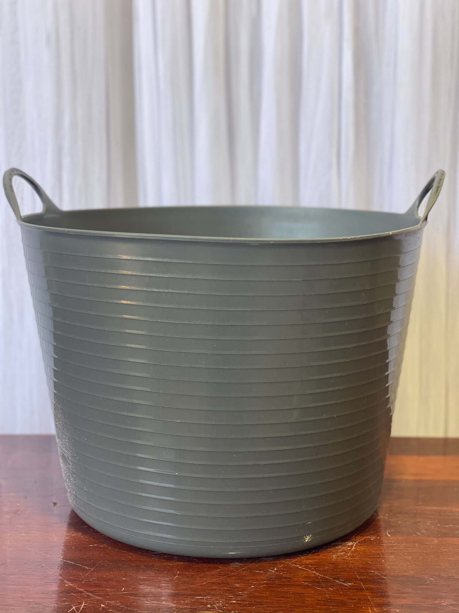 Rubber Drink Tubs - Available in White &amp; Grey